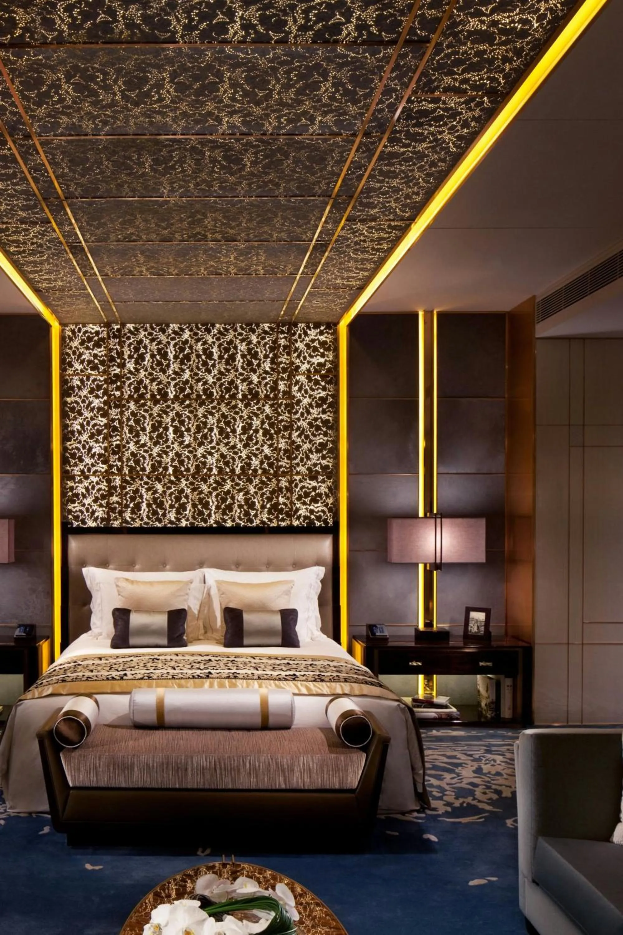 Bedroom, Bed in The Ritz-Carlton, Hong Kong