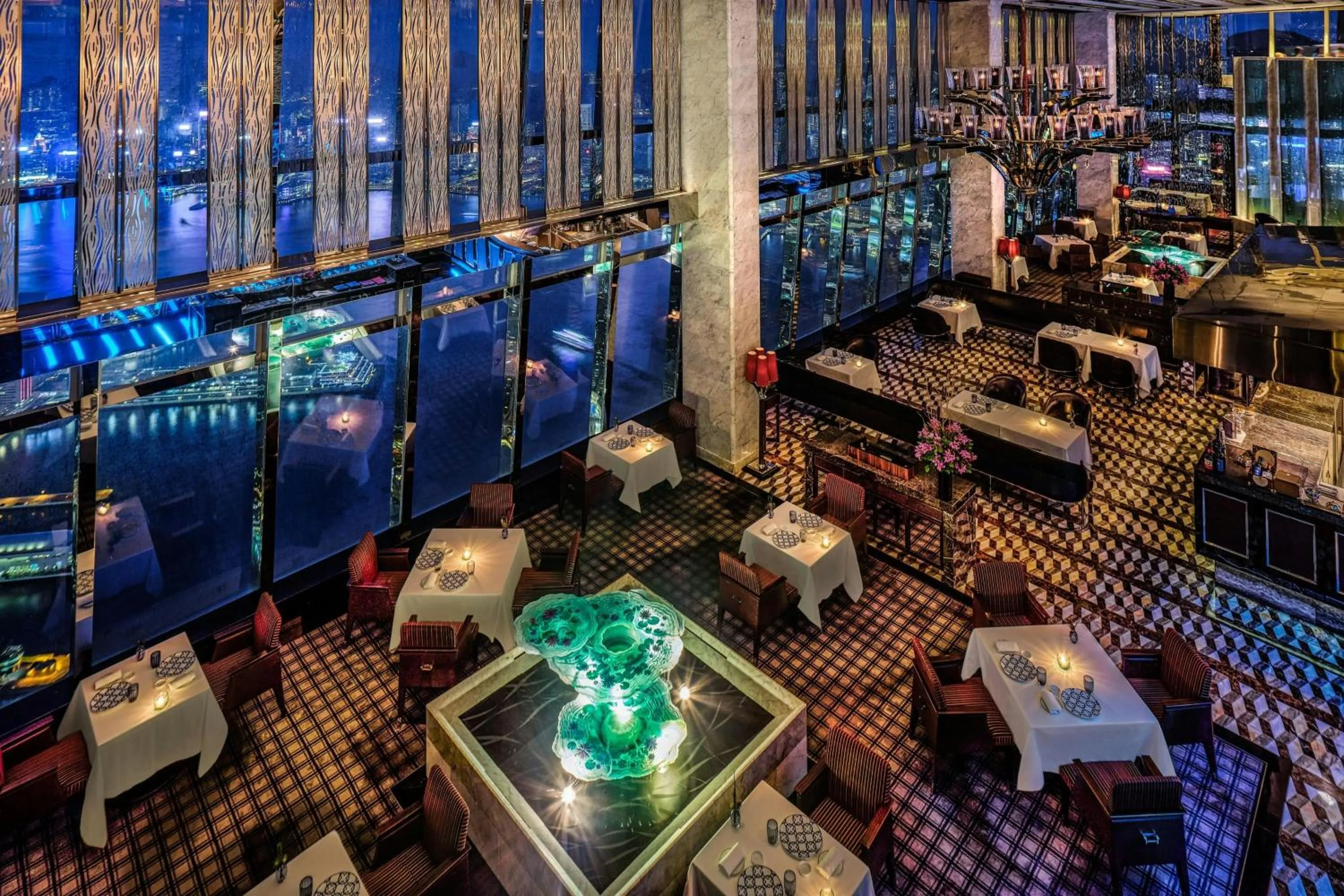 Restaurant/places to eat in The Ritz-Carlton, Hong Kong
