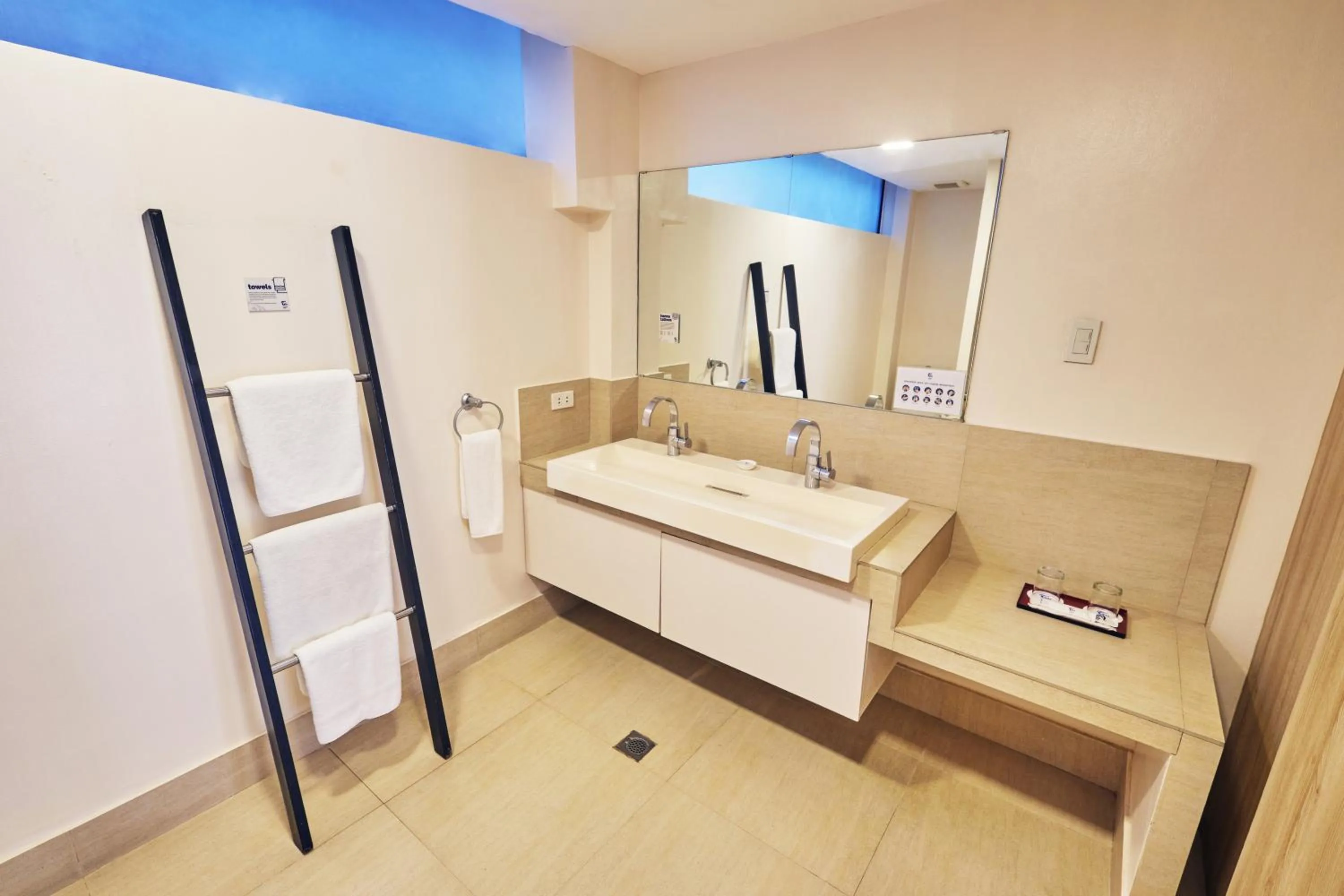 Bathroom in The Tides Hotel Boracay