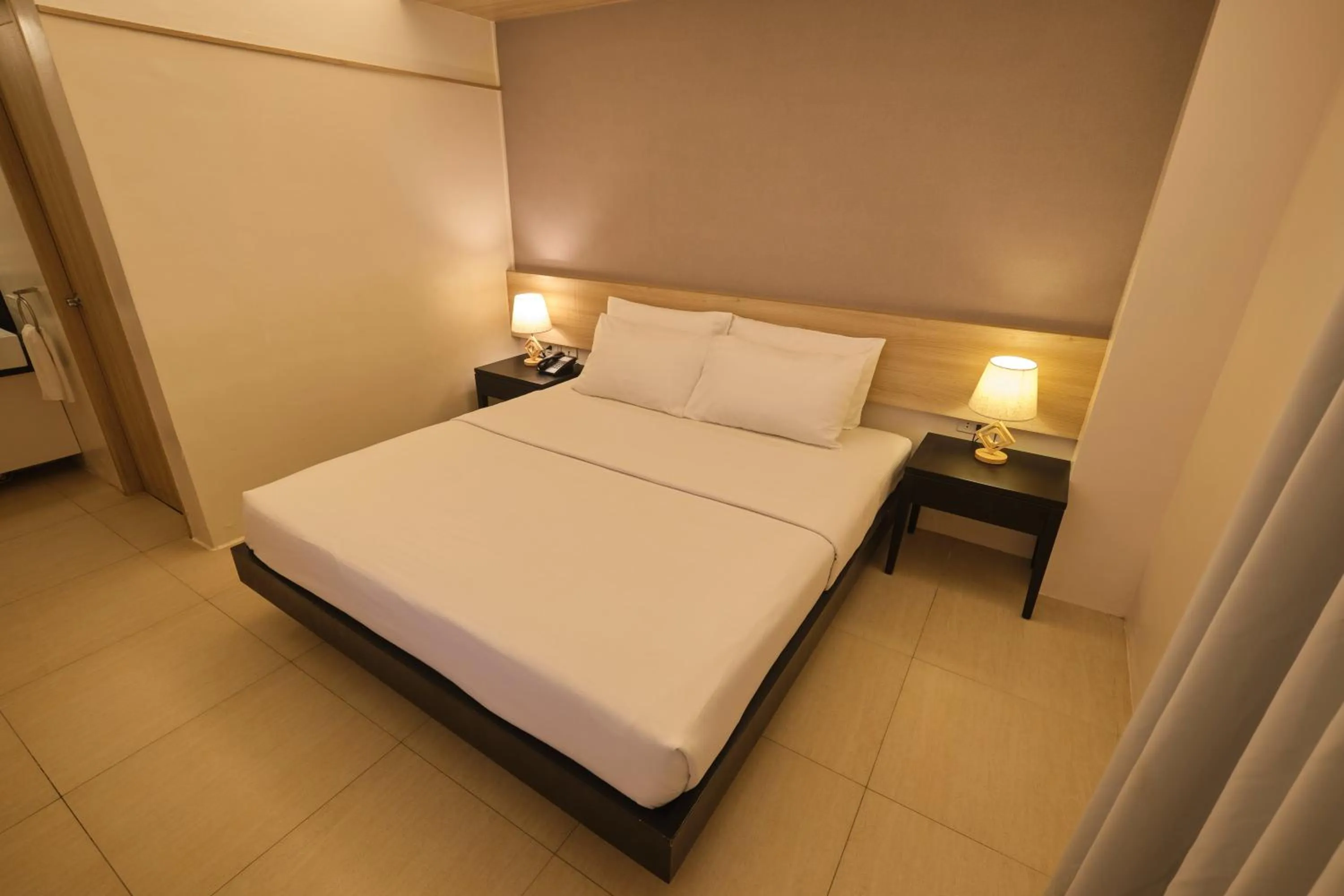 Bed in The Tides Hotel Boracay