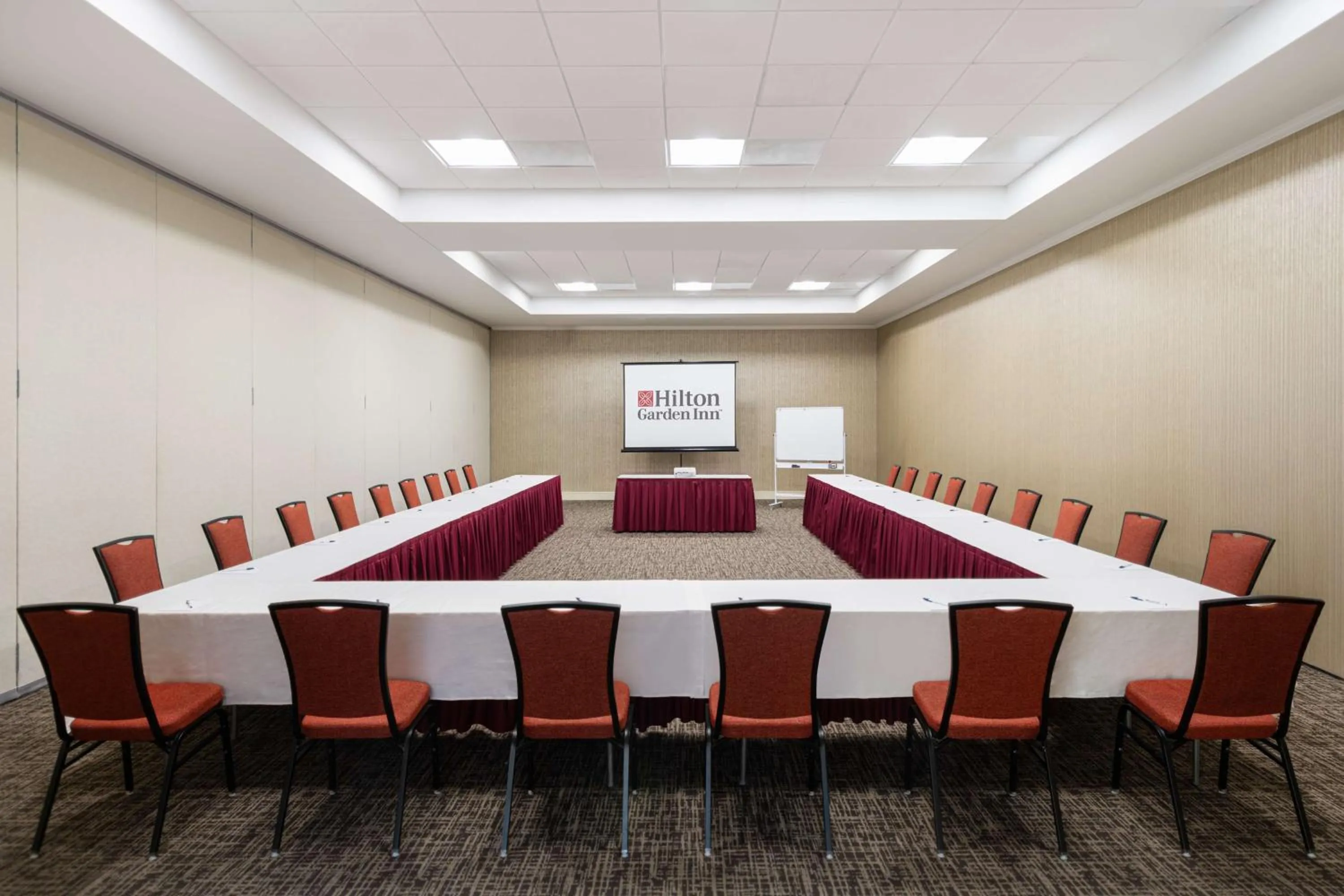 Meeting/conference room in Hilton Garden Inn Saint Charles