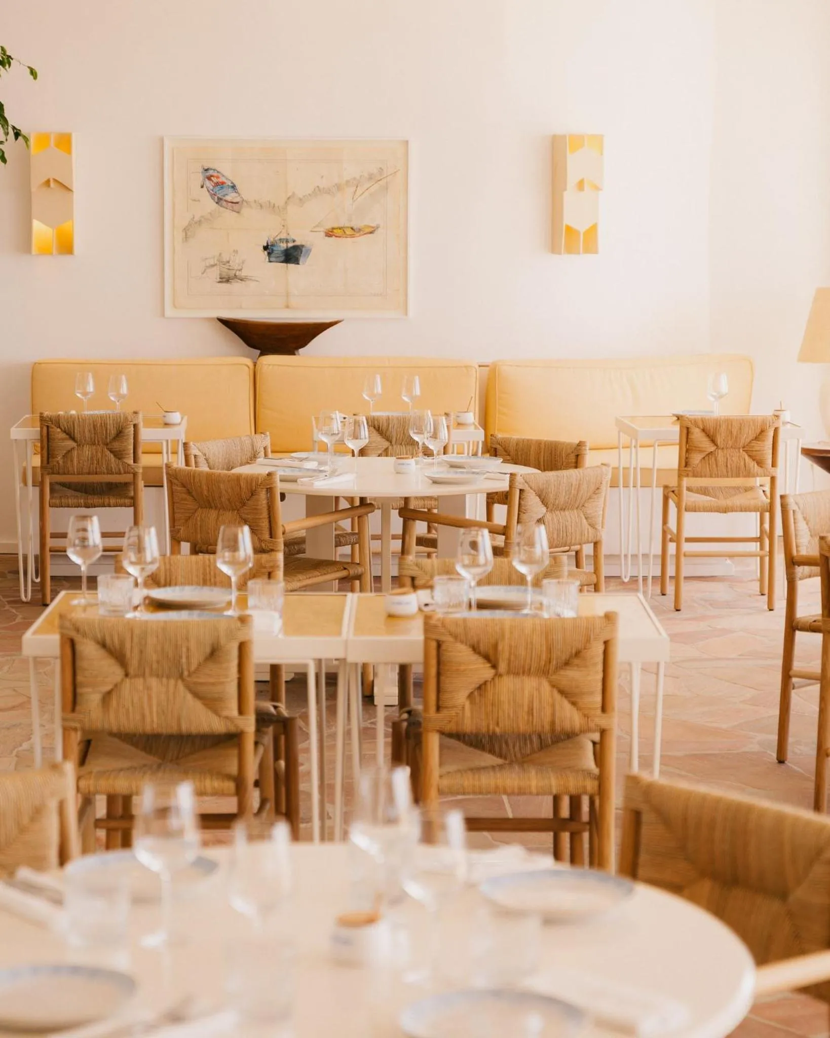 Restaurant/places to eat in Les Roches Rouges, a Beaumier hotel