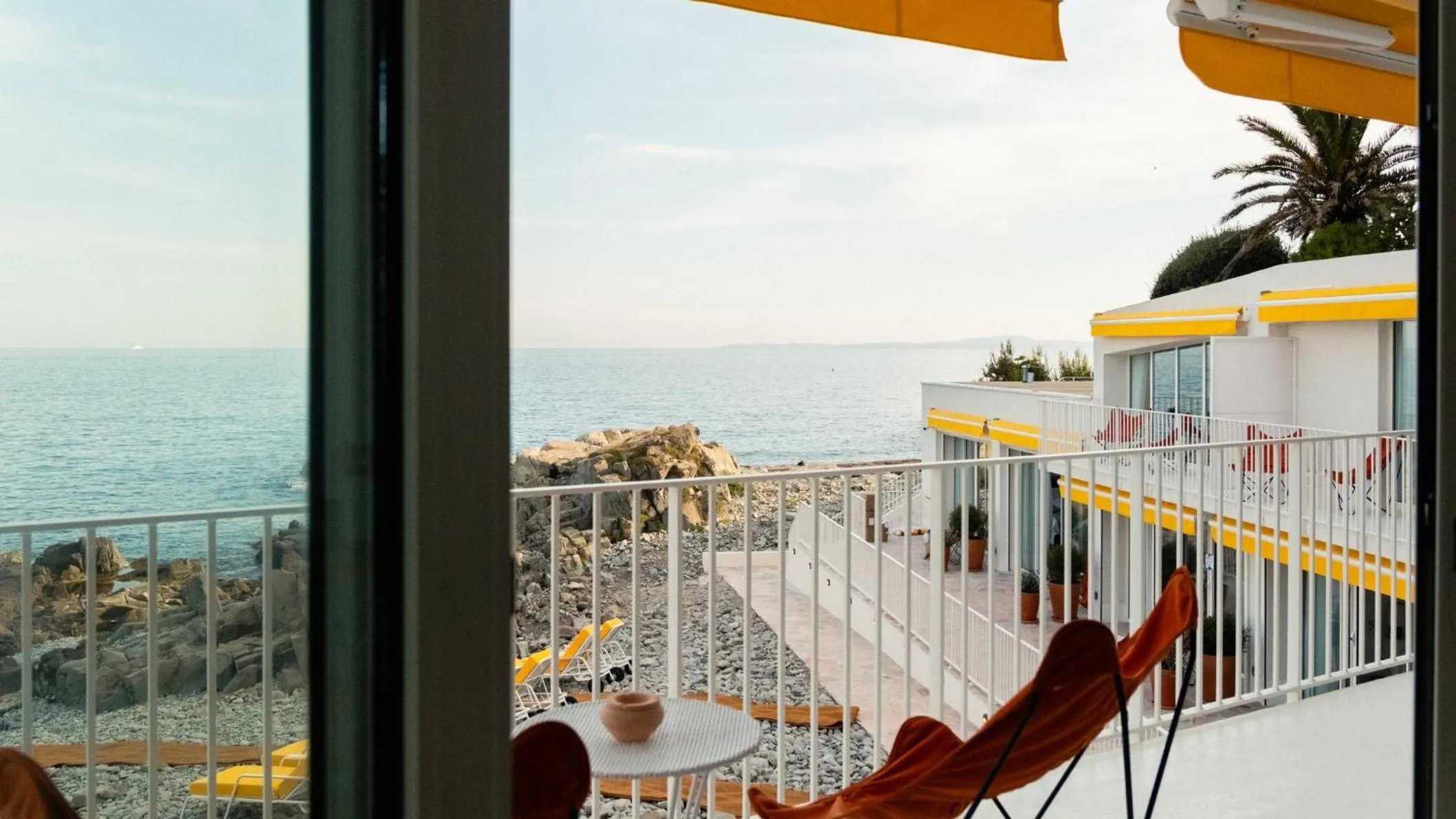 Photo of the whole room in Les Roches Rouges, a Beaumier hotel