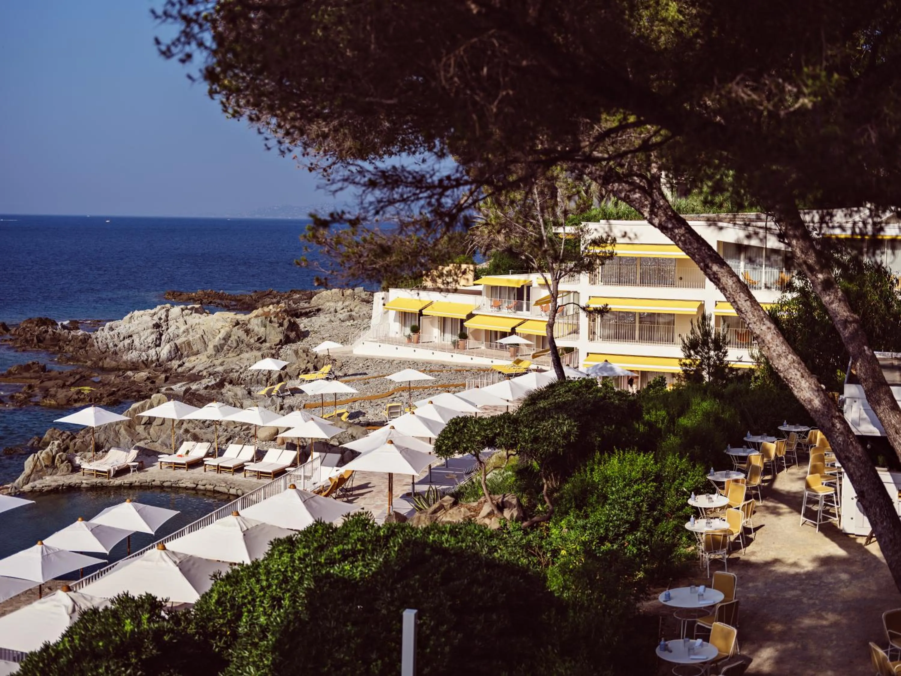 Les Roches Rouges, a Beaumier hotel
