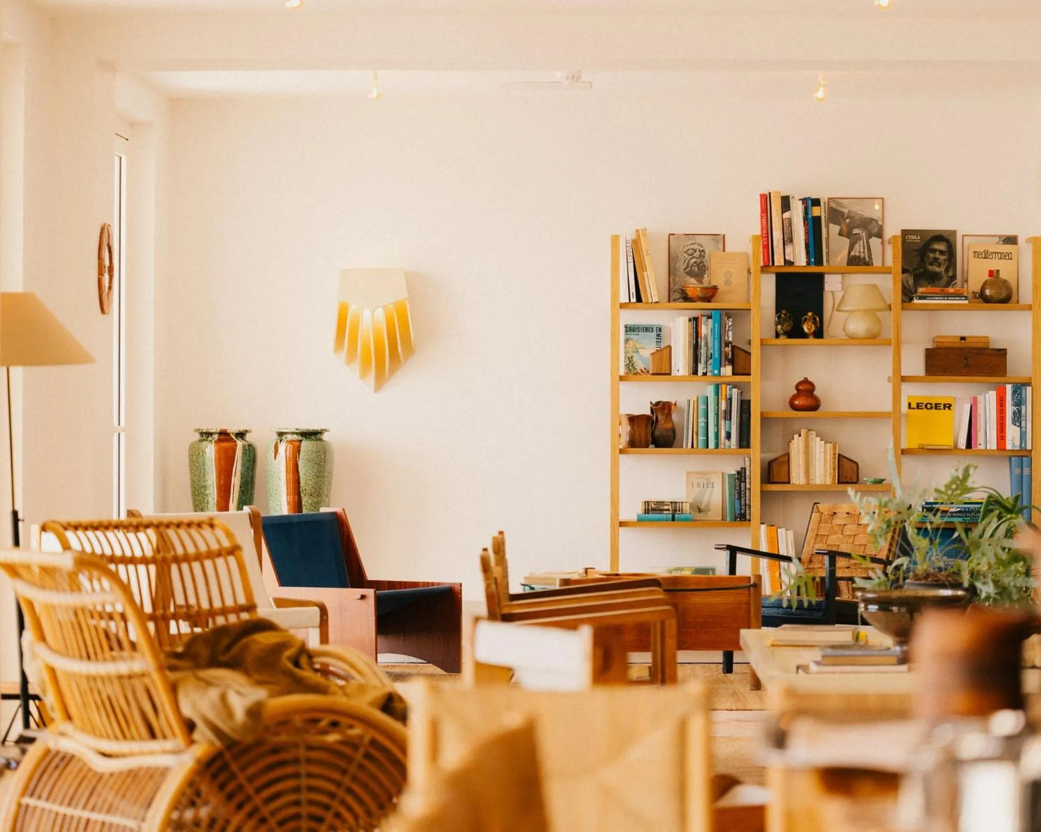 Lounge or bar in Les Roches Rouges, a Beaumier hotel