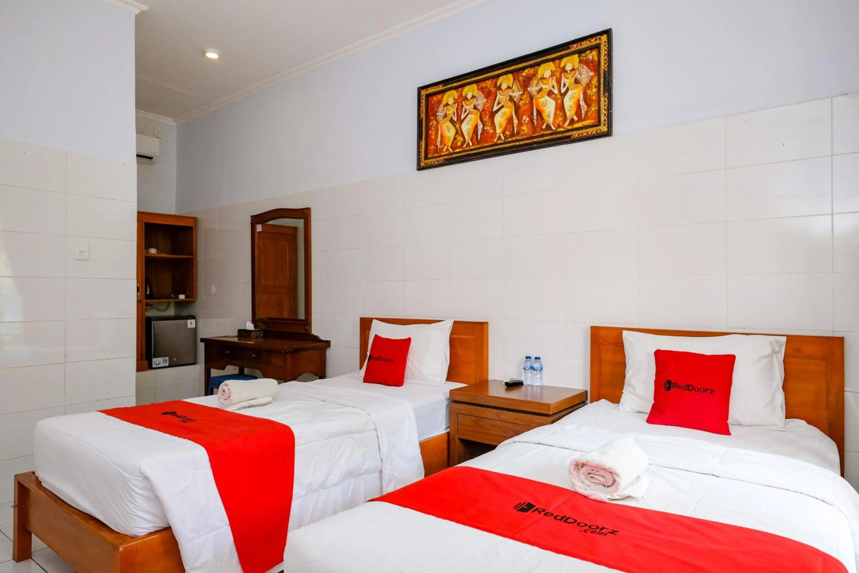 Bedroom, Bed in RedDoorz Plus @ Singaraja