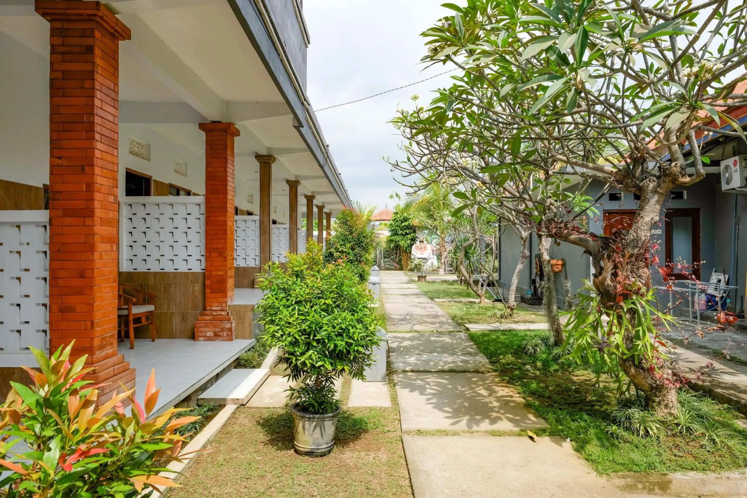 Property building in RedDoorz Plus @ Singaraja