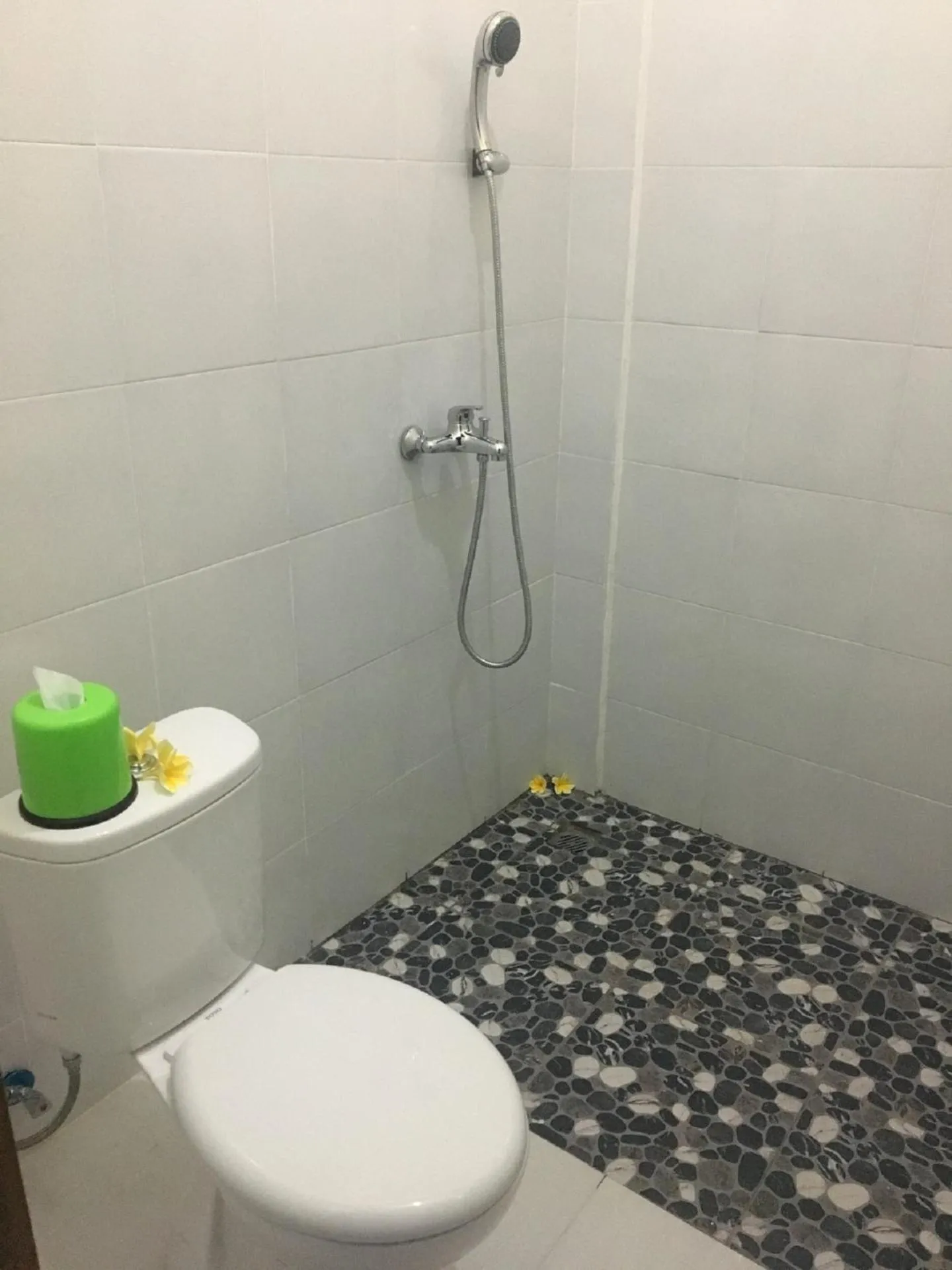 Bathroom in Repag Wayan Canggu Hostel