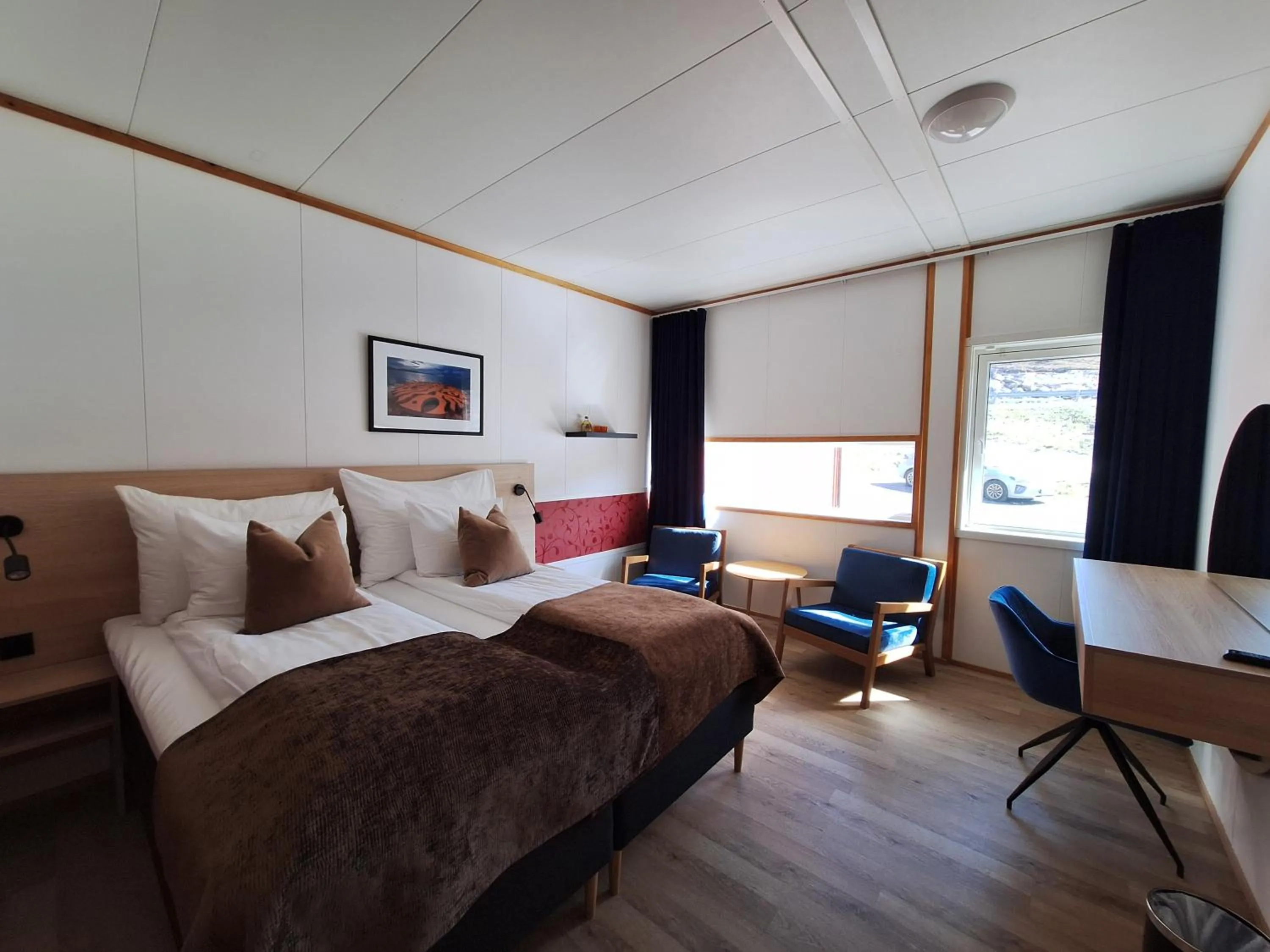 Bedroom, Bed in Tjeldsundbrua Hotel