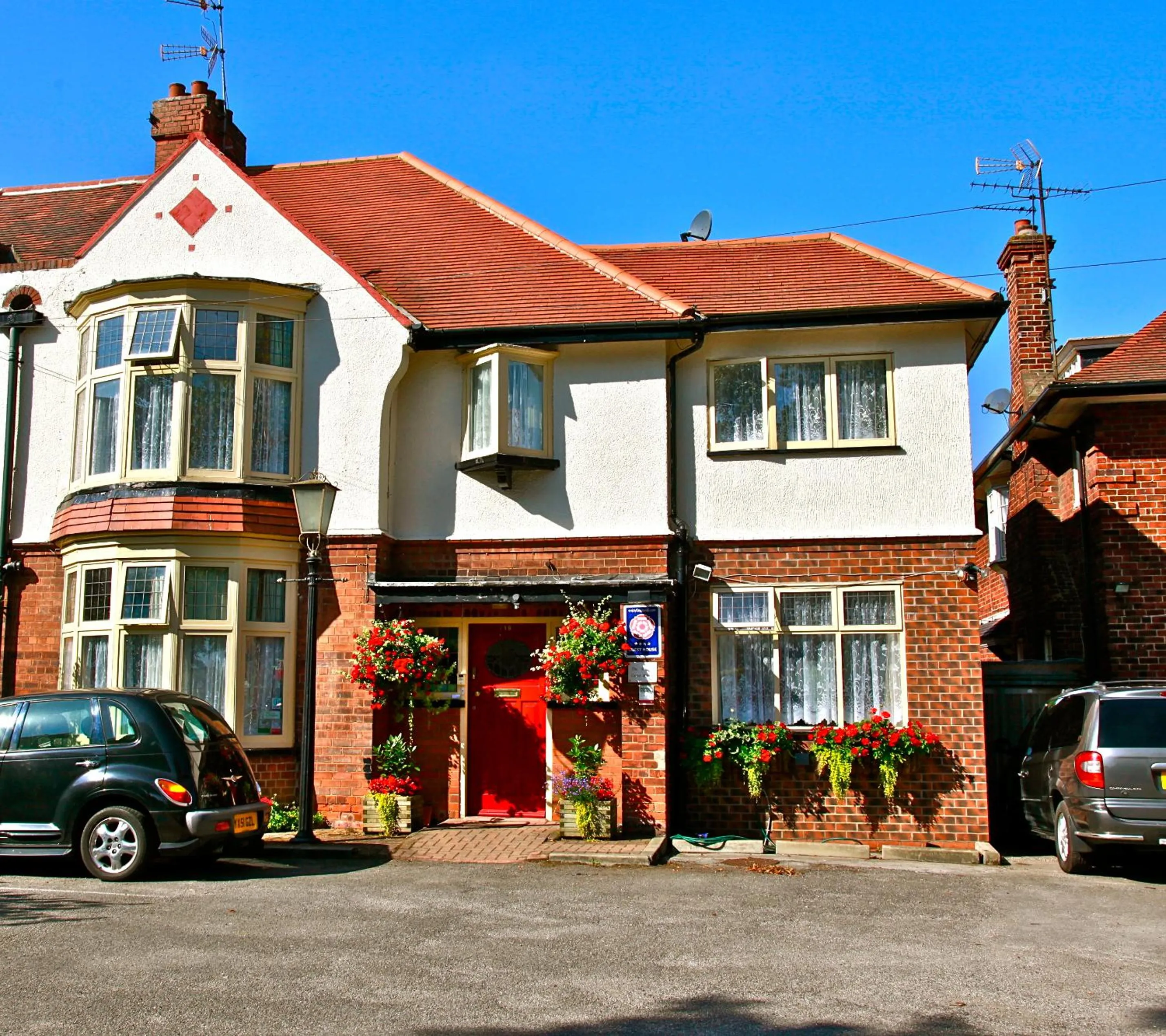 Property building in Acorn Guest House in Hull