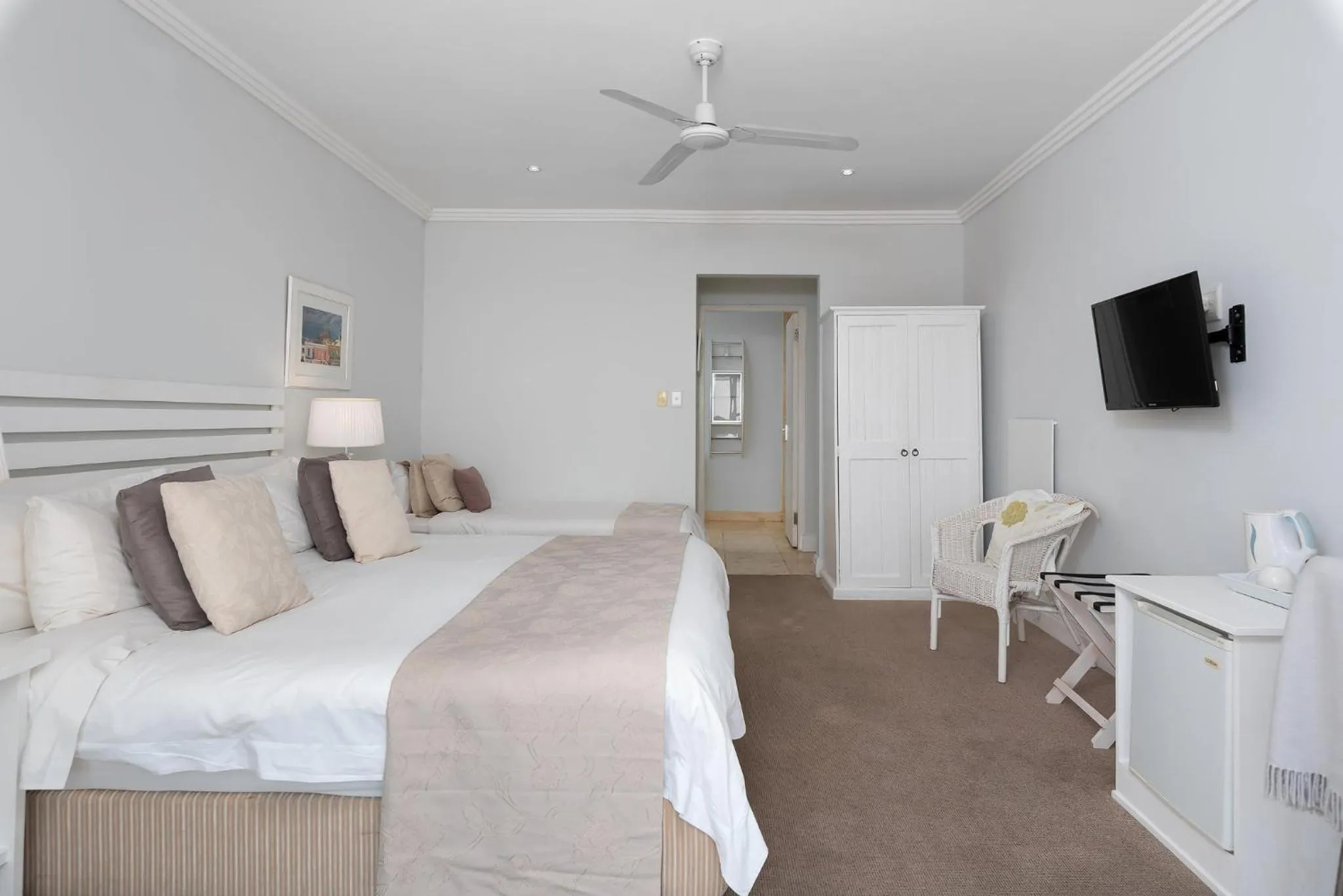 Bed in 61 on Camps Bay