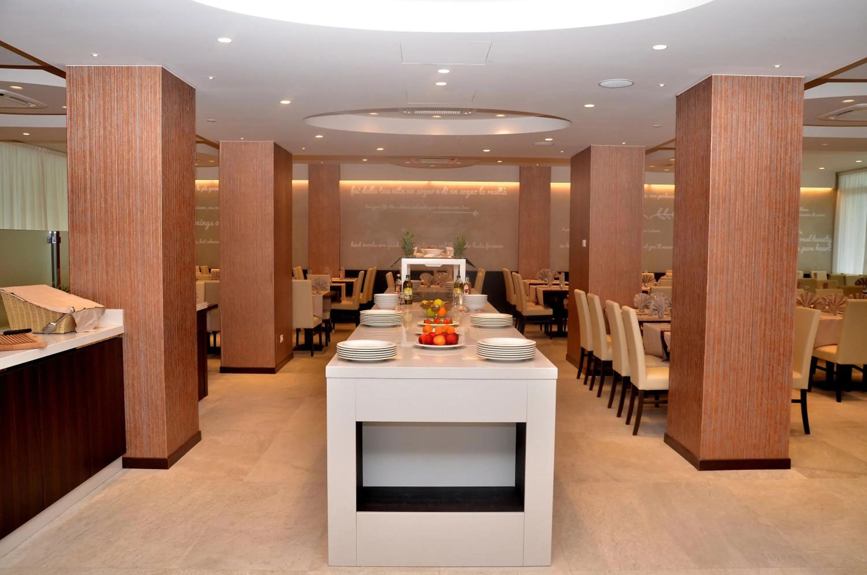 Restaurant/places to eat in Hotel Amburgo