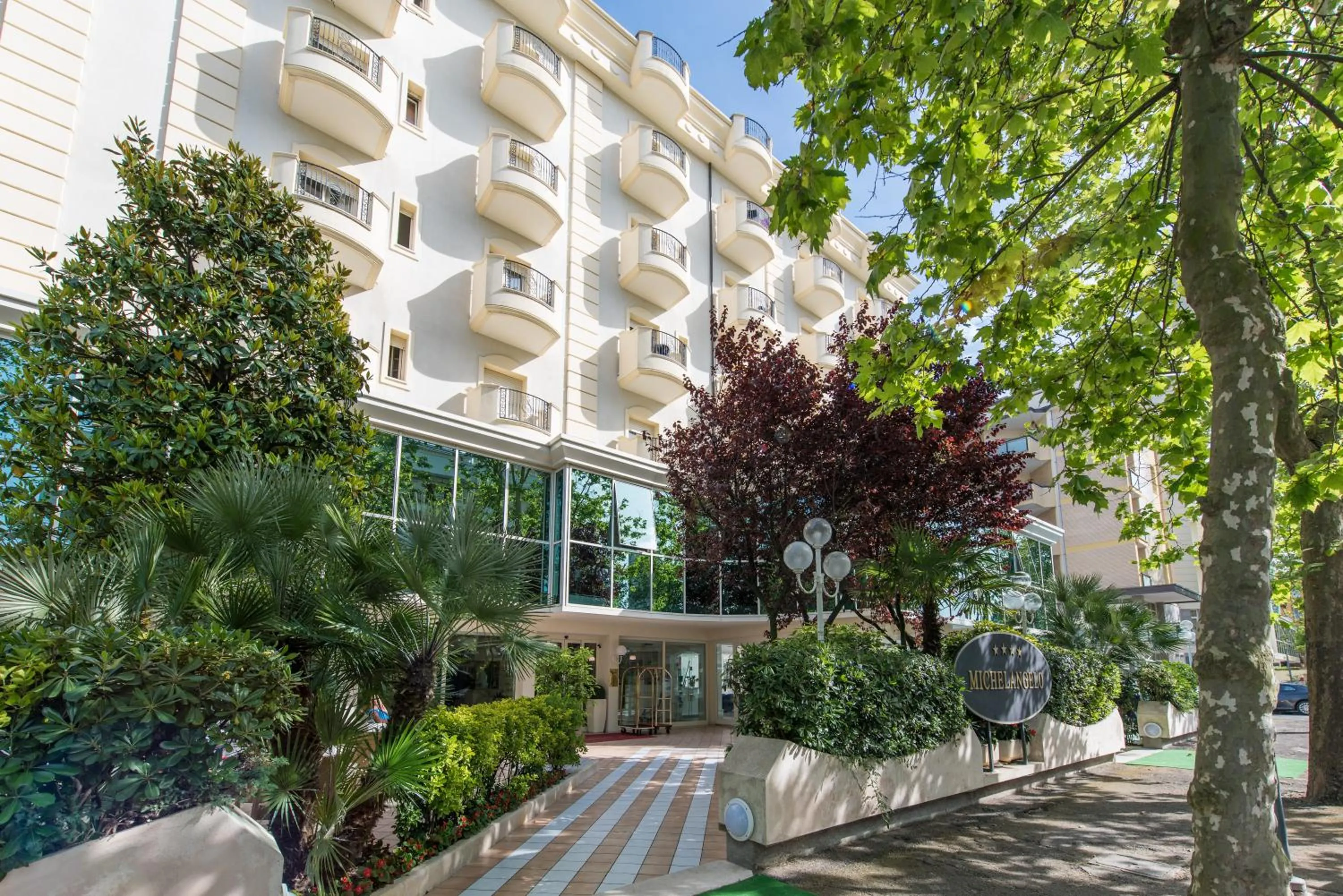 Facade/entrance in Michelangelo Cesenatico