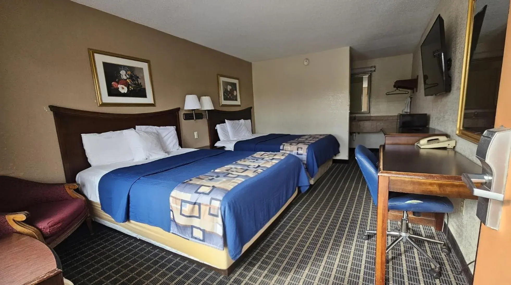 Standard Double Room - single occupancy in Americas Best Value Inn Mount Vernon Standard Double Room - single occupancy in Americas Best Value Inn Mount Vernon