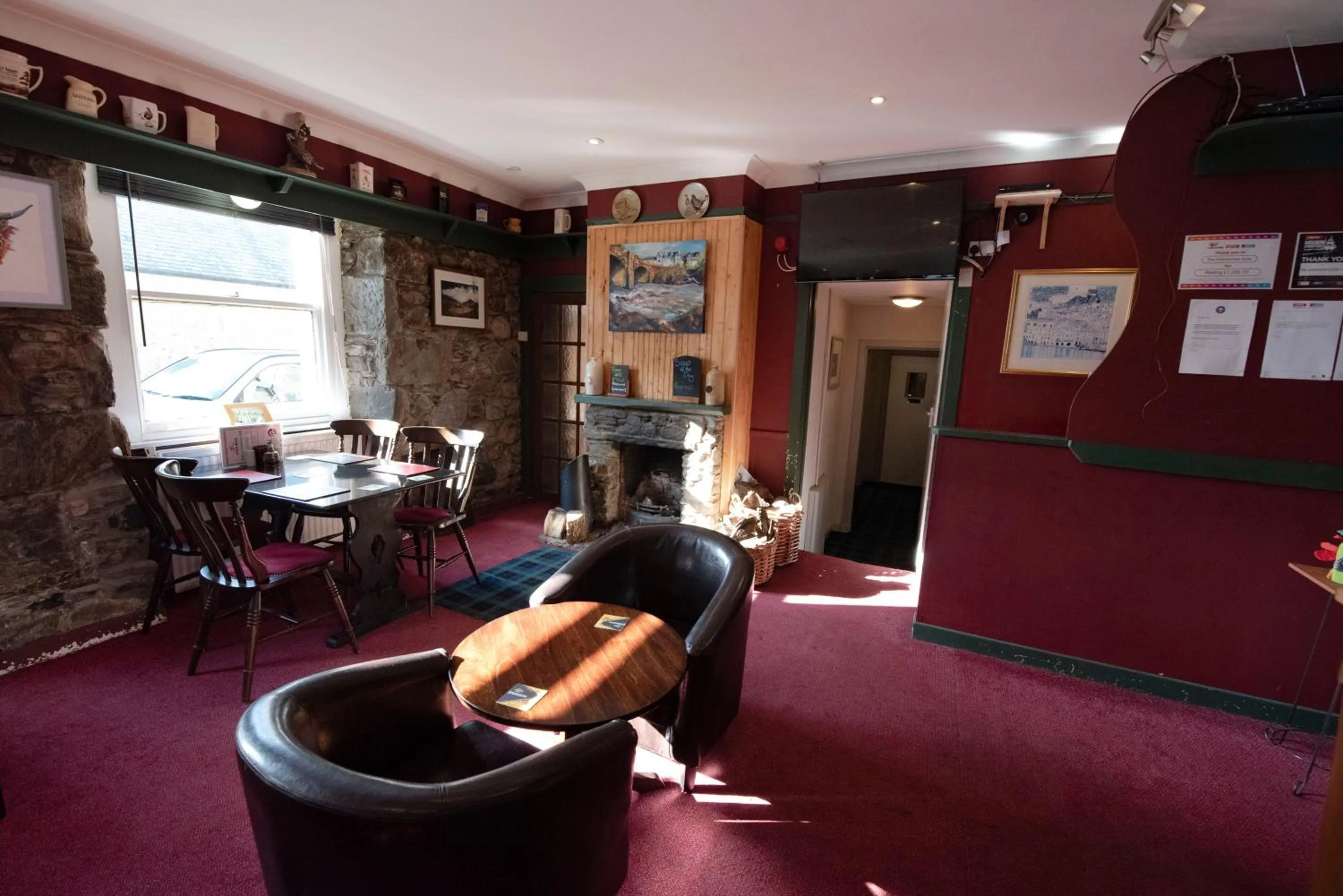 Lounge or bar in The Kirkmichael Hotel