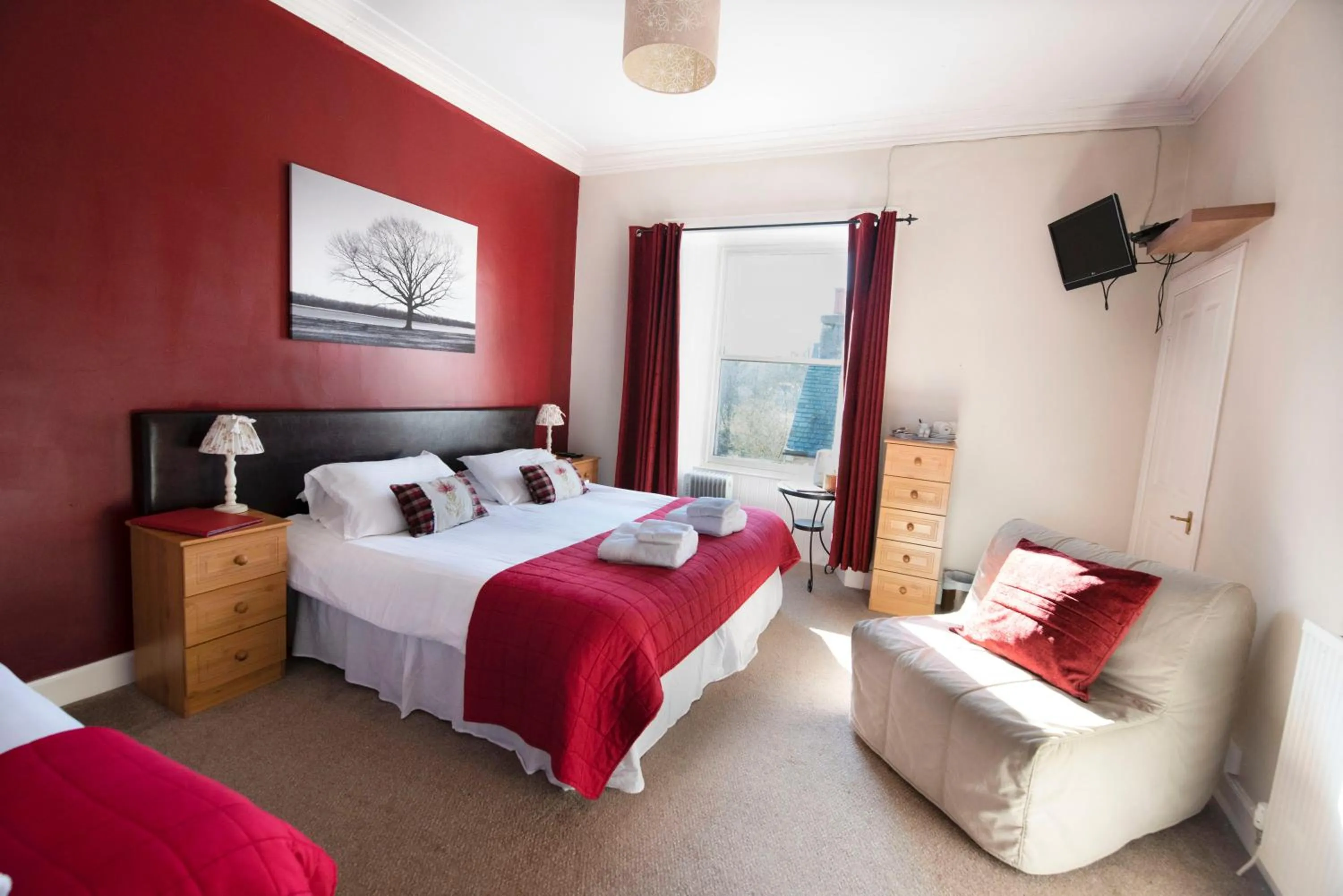 Bed in The Kirkmichael Hotel