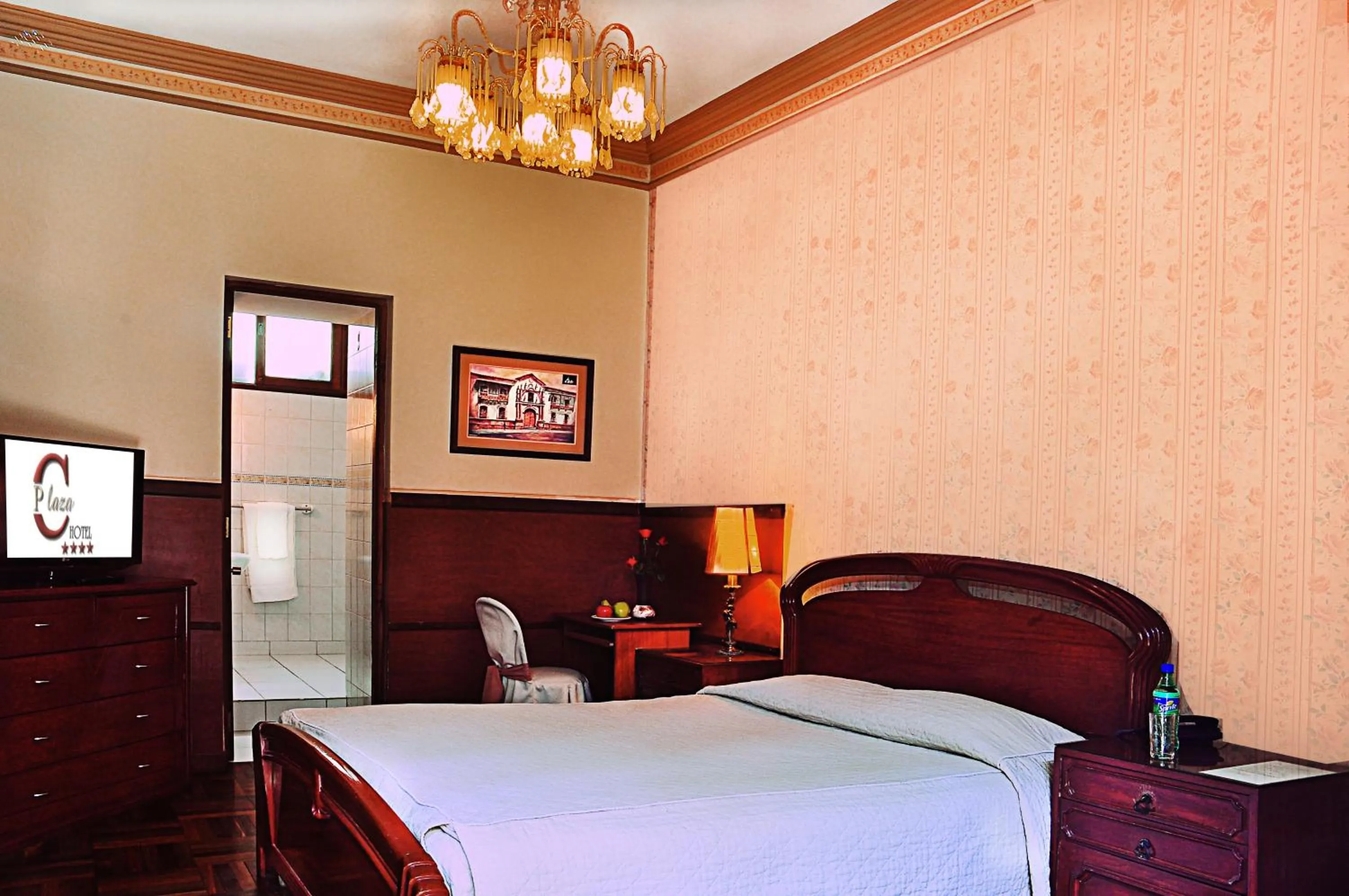 Bed in Capital Plaza Hotel