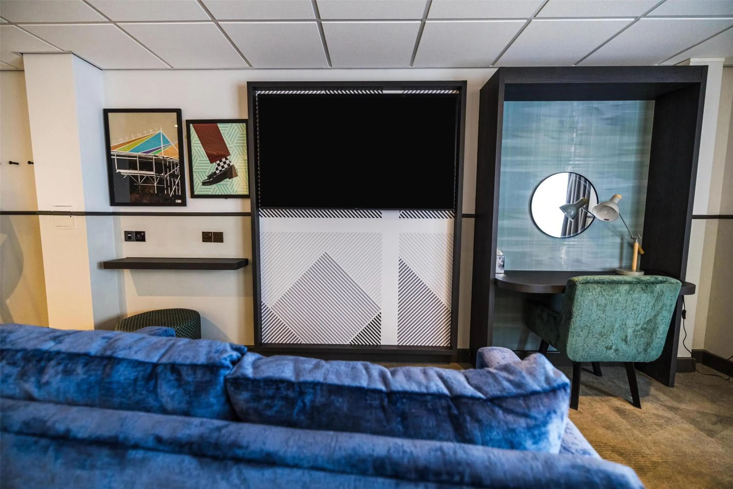 Living room in DoubleTree by Hilton Coventry Building Society Arena