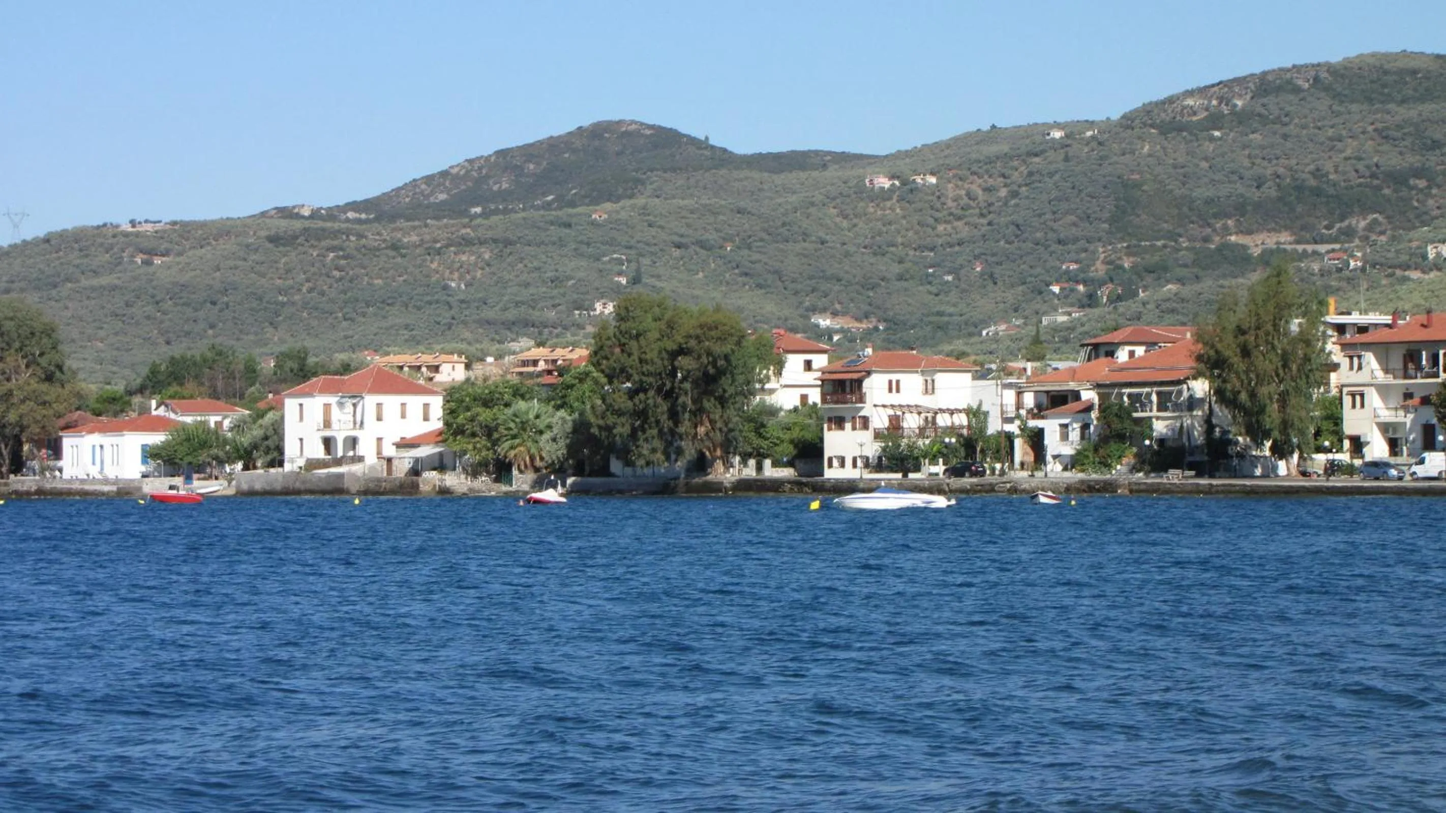 Restaurant/places to eat in Enalion Hotel