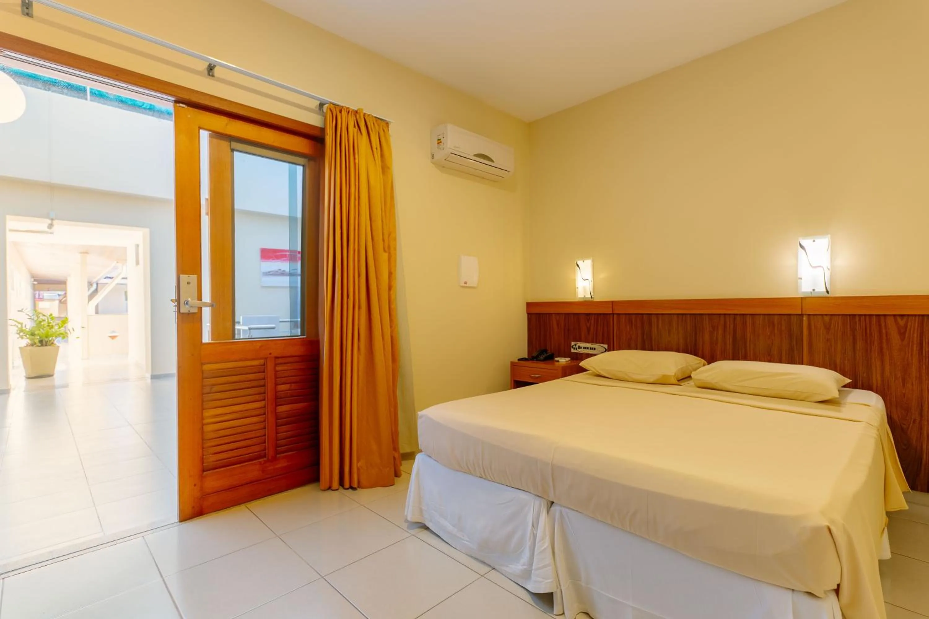 Bedroom, Bed in Rede Andrade Terra Brasil