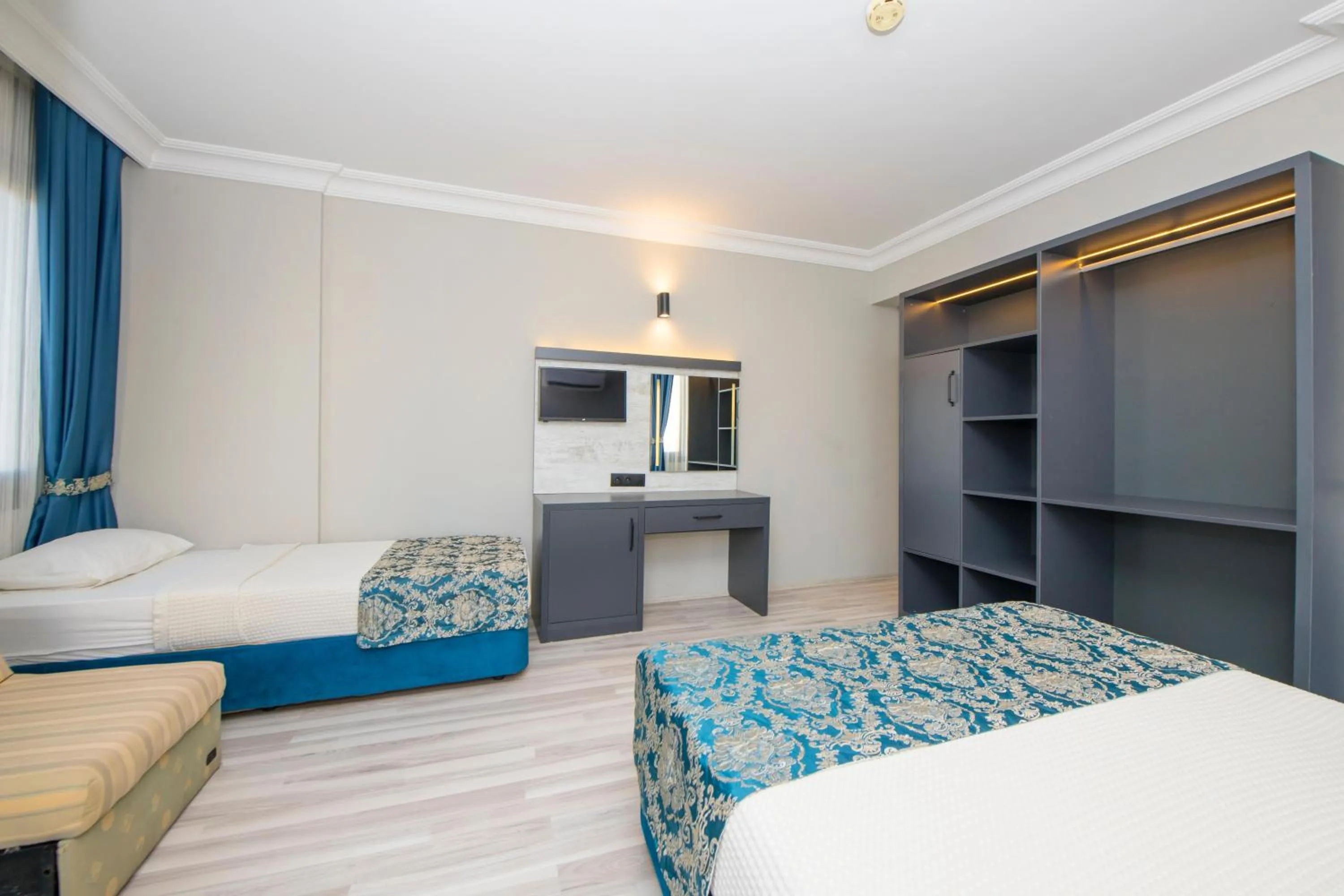 Photo of the whole room, Bed in Golden Moon Hotel