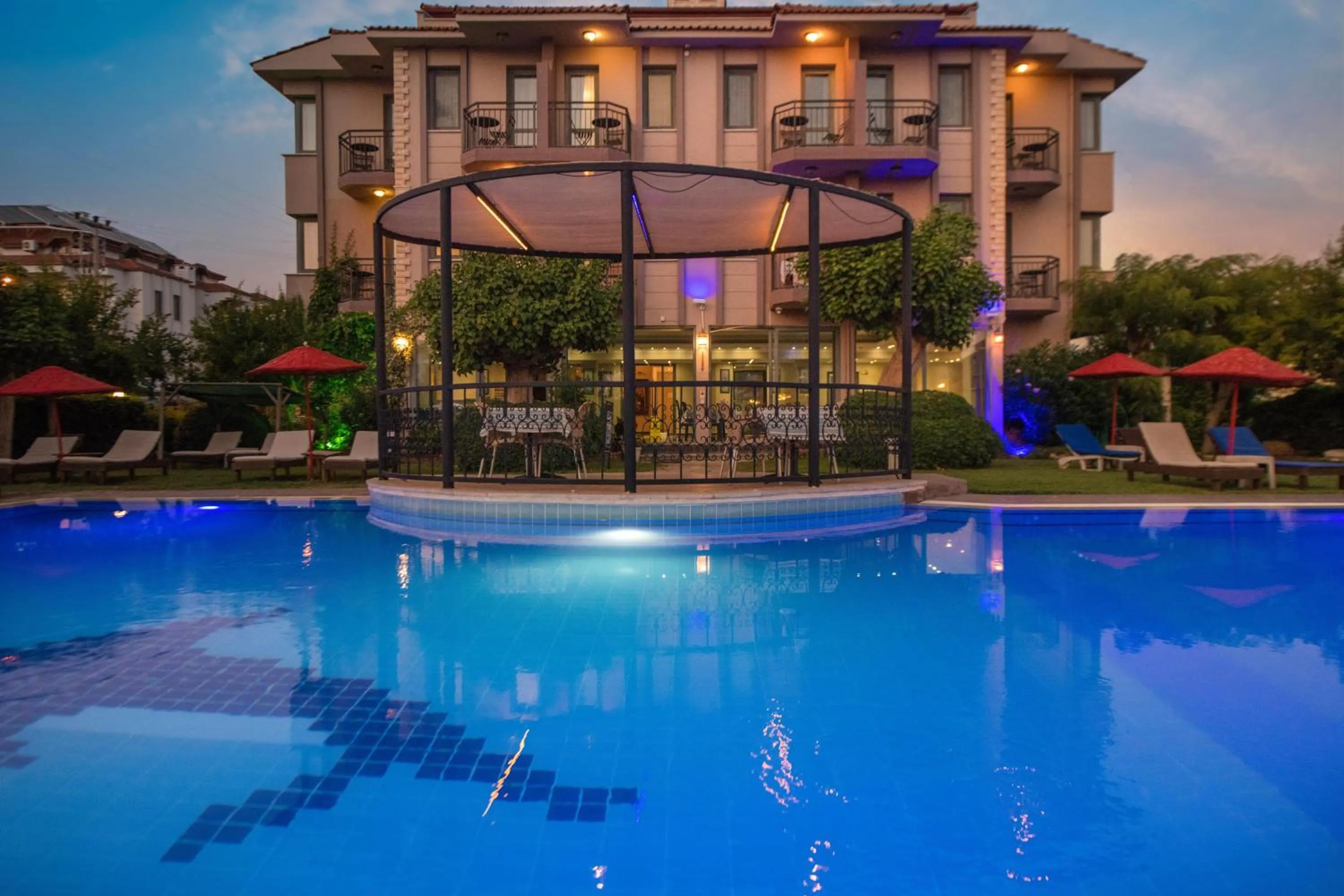 Swimming pool in Golden Moon Hotel