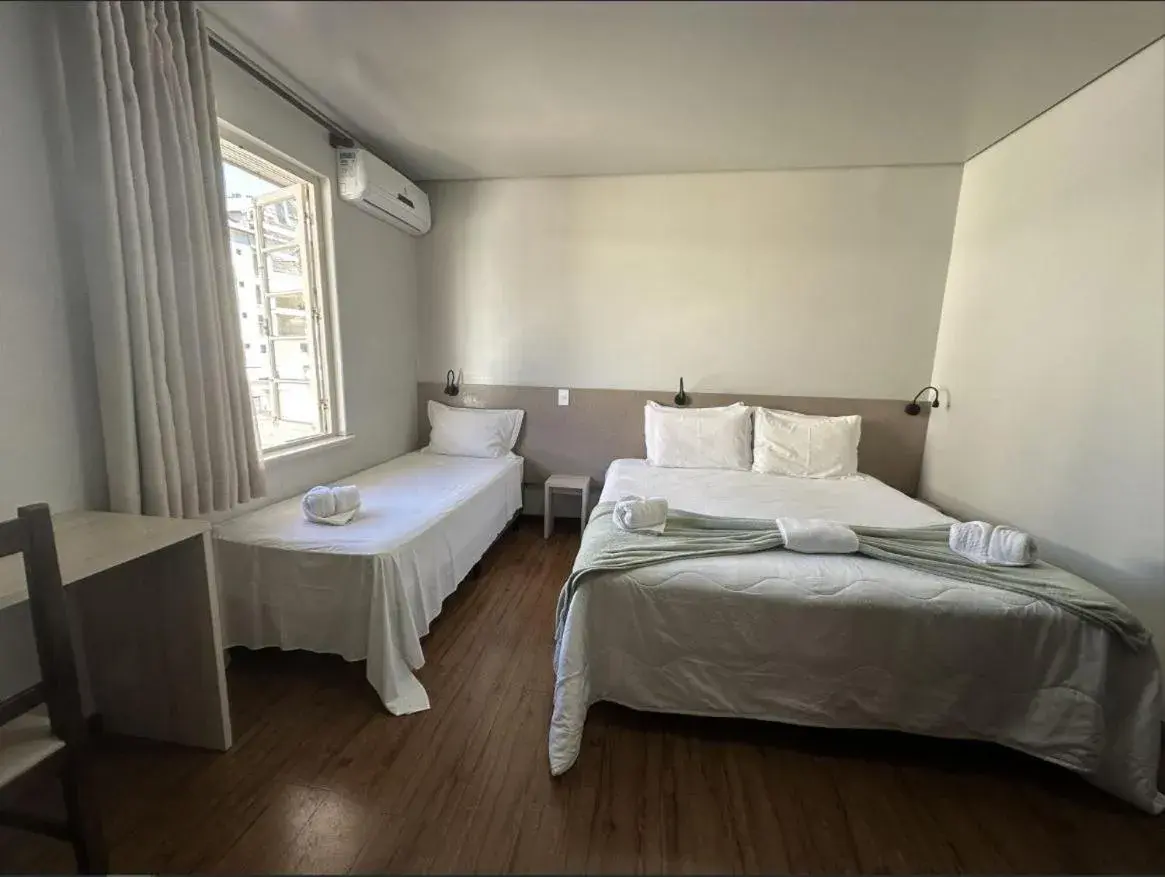 Deluxe Triple Room in Pousada Casarão Schmidt Deluxe Triple Room in Pousada Casarão Schmidt