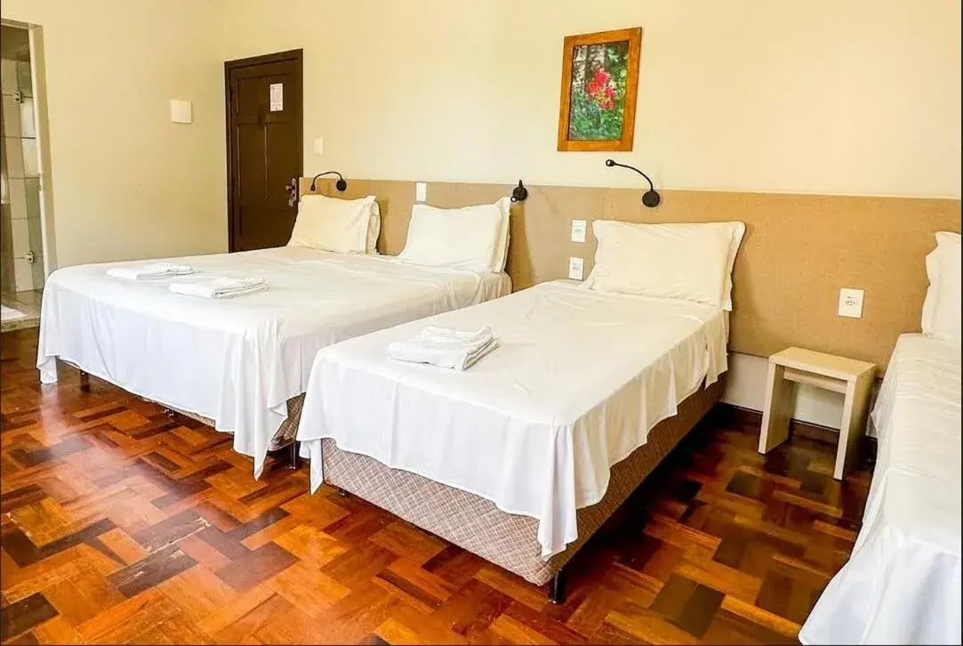 Standard Quadruple Room in Pousada Casarão Schmidt Standard Quadruple Room in Pousada Casarão Schmidt