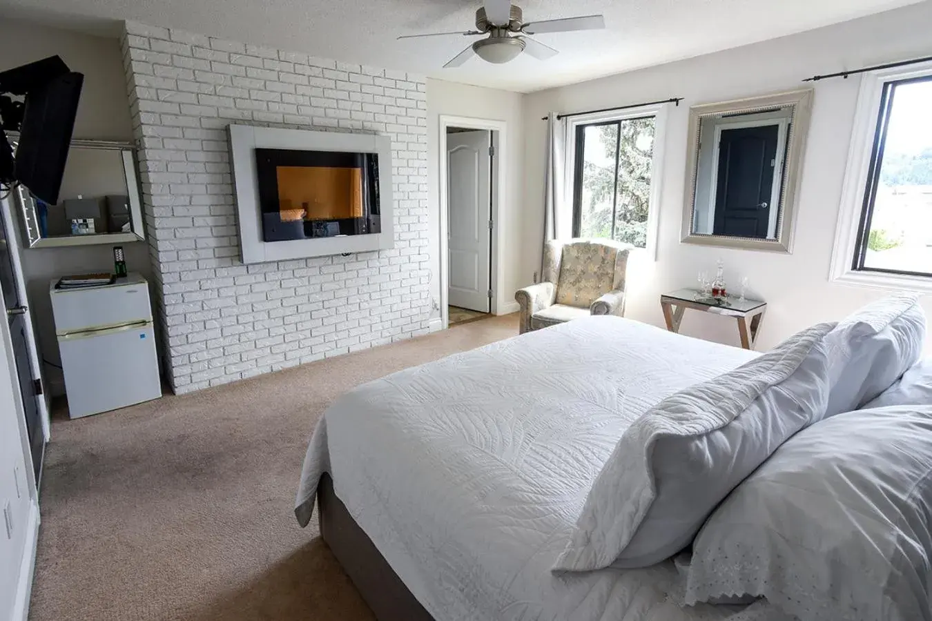 King Room in A Touch of English B&B King Room in A Touch of English B&B