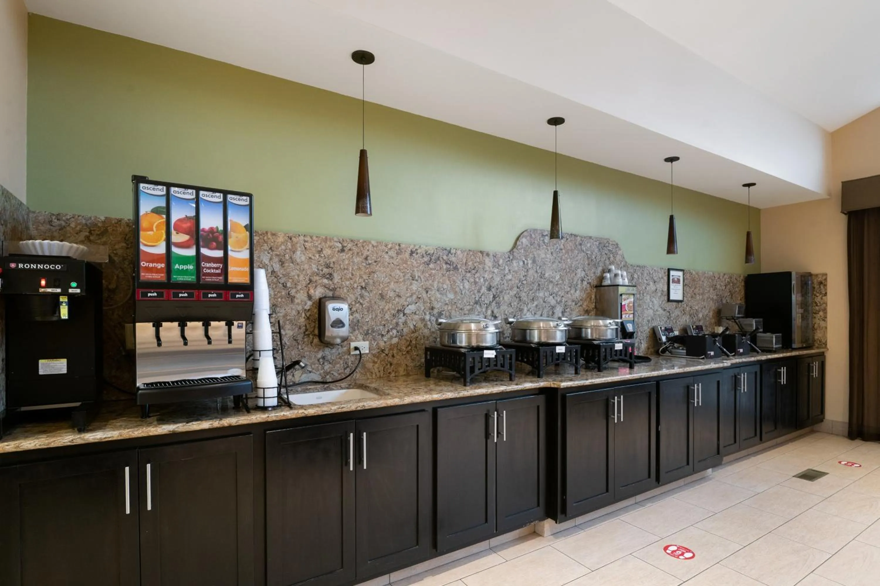 Breakfast in Antioch Hotel & Suites