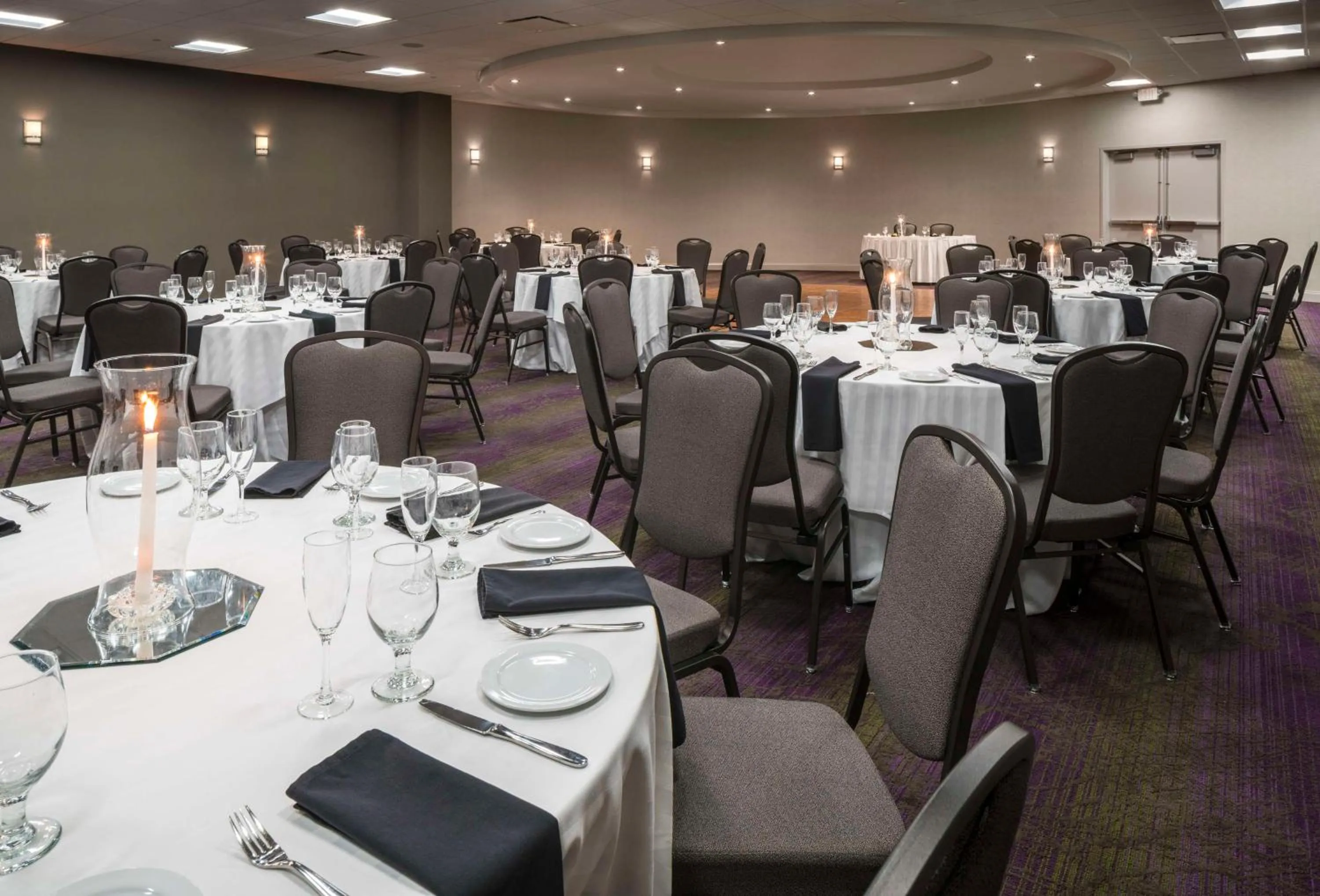 Meeting/conference room in Hilton Washington DC/Rockville Hotel & Executive Meeting Center