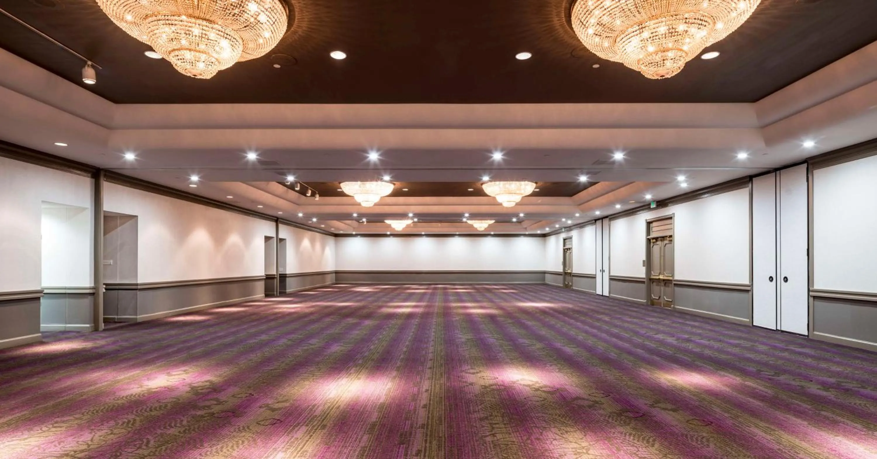 Meeting/conference room in Hilton Washington DC/Rockville Hotel & Executive Meeting Center