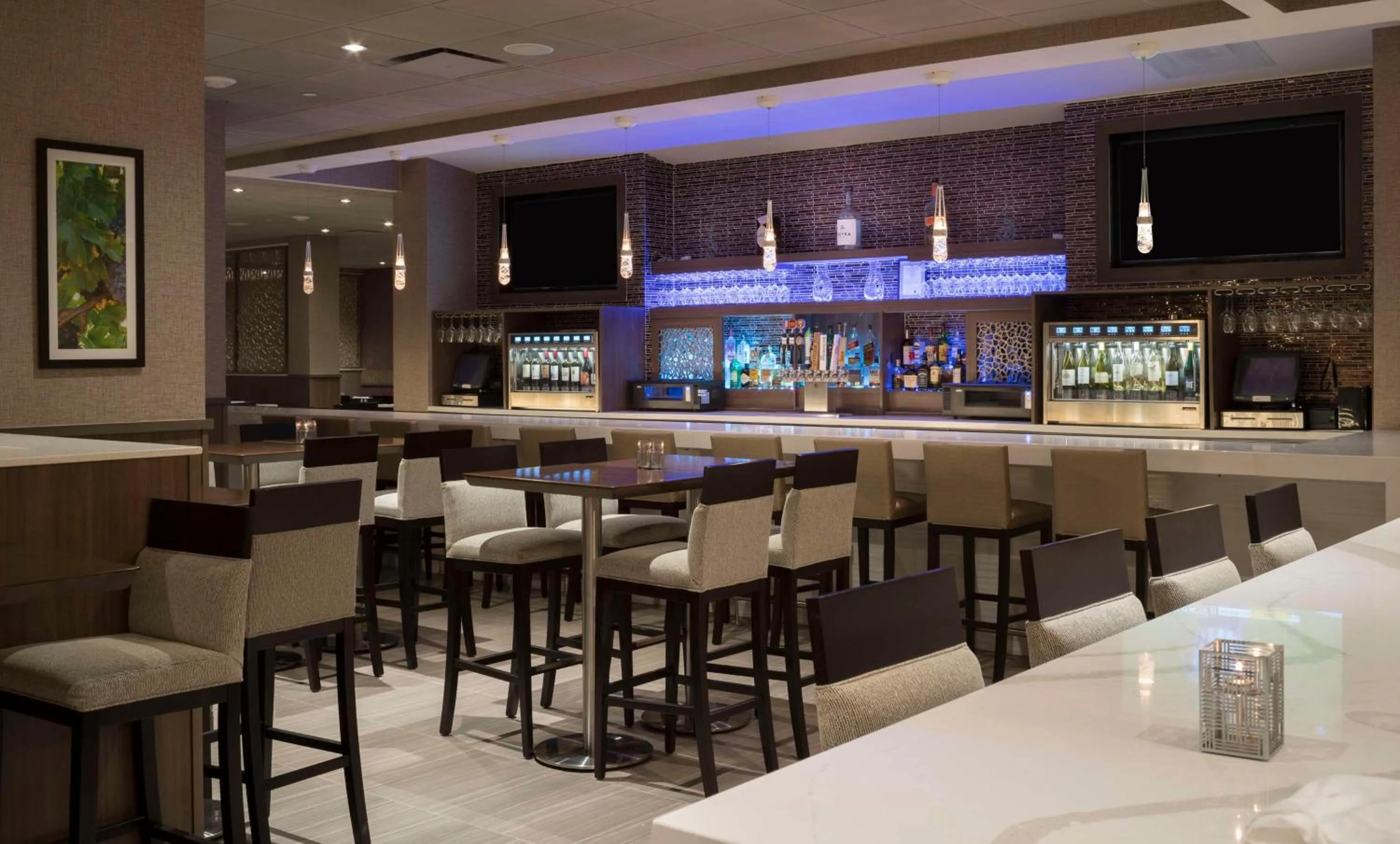 Lounge or bar in Hilton Washington DC/Rockville Hotel & Executive Meeting Center
