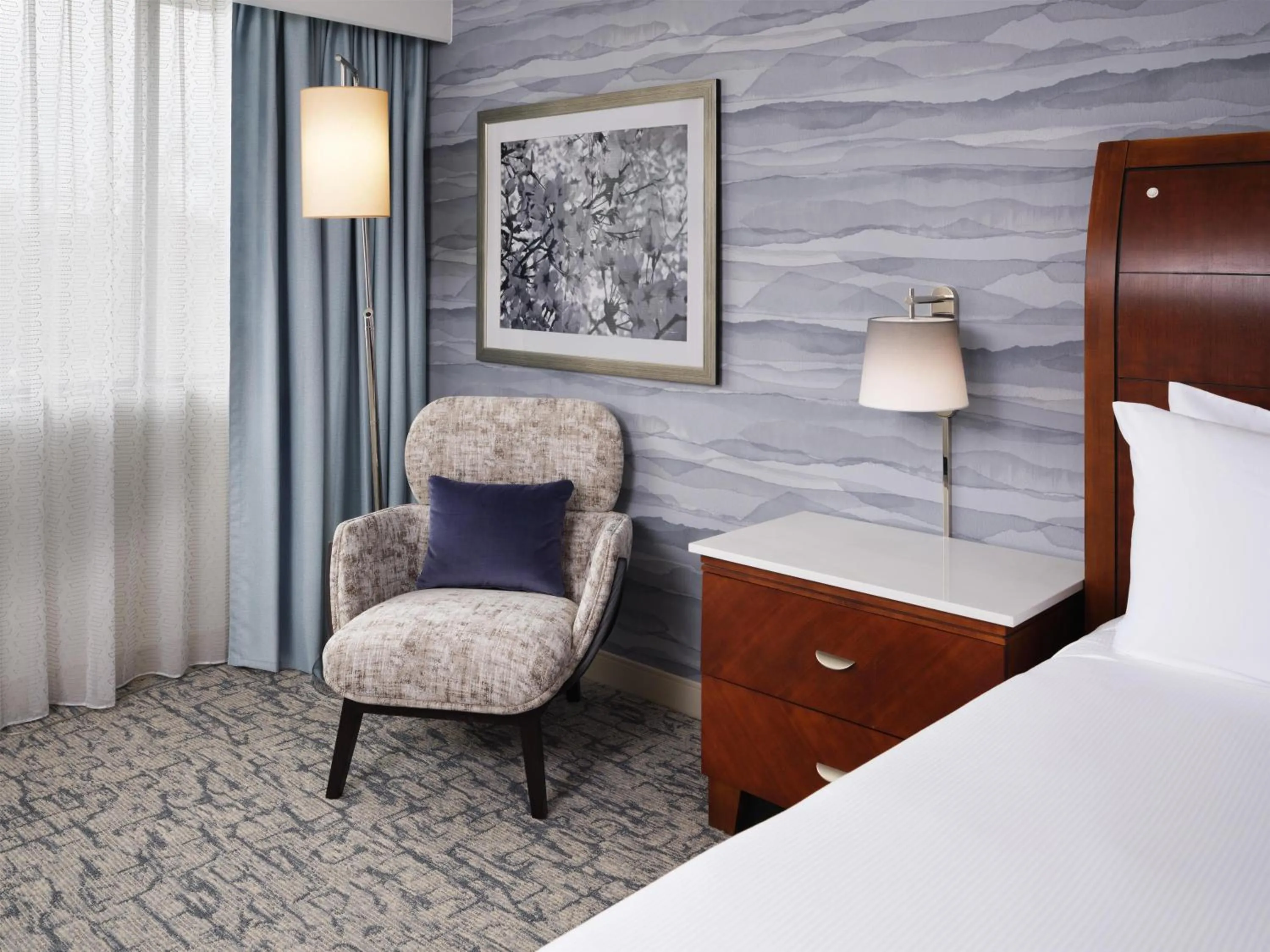 Bed in Hilton Washington DC/Rockville Hotel & Executive Meeting Center