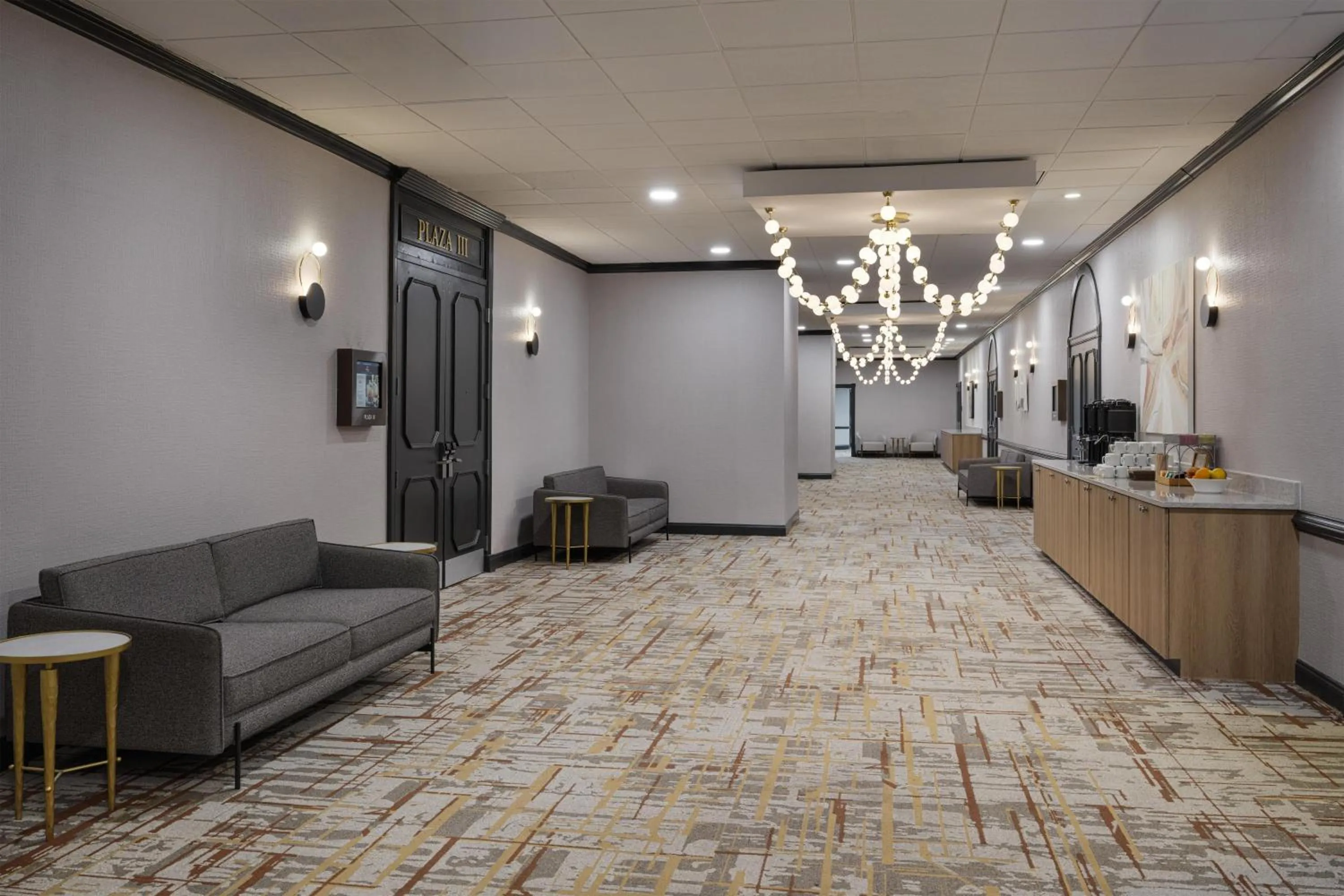 Meeting/conference room in Hilton Washington DC/Rockville Hotel & Executive Meeting Center