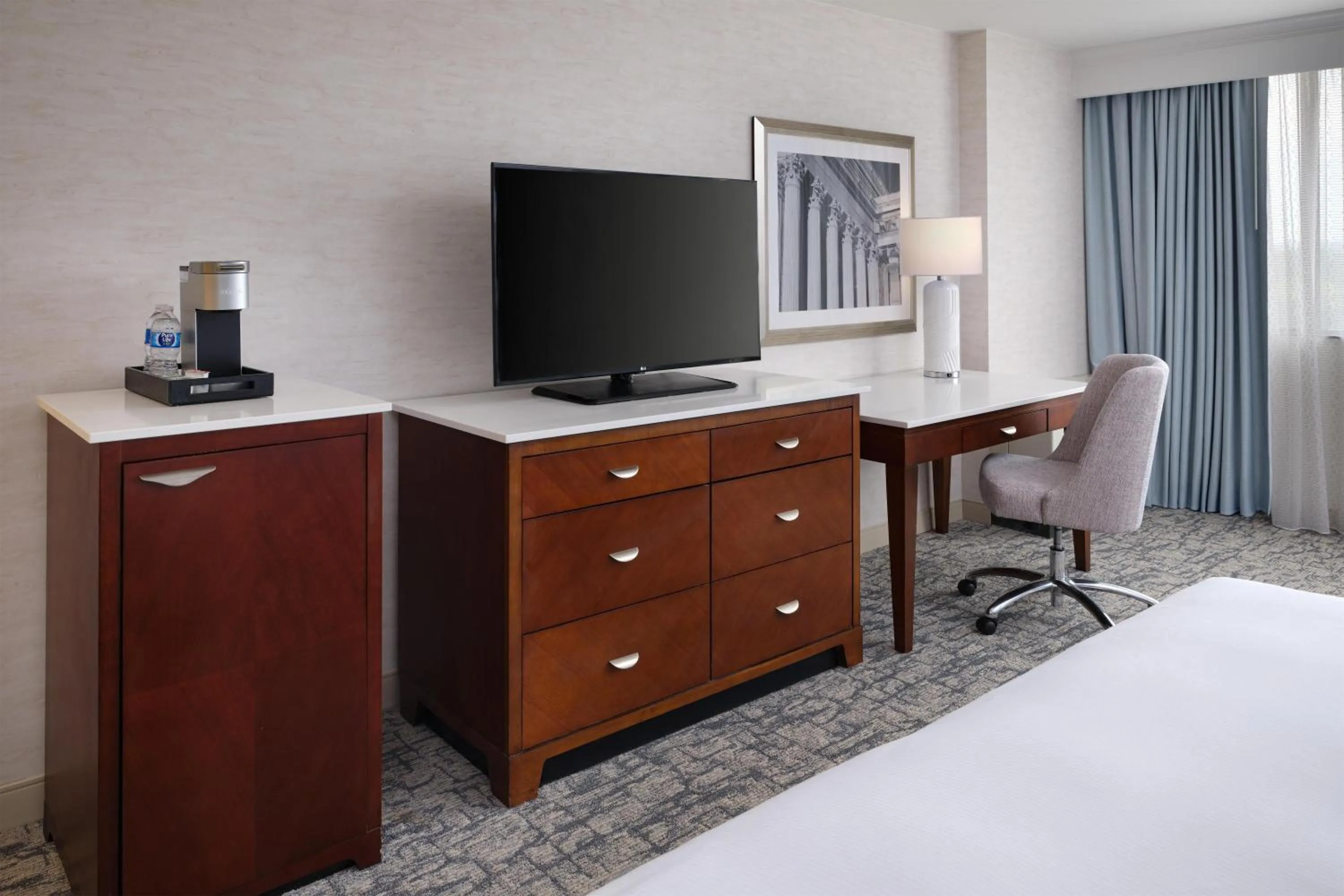 Bedroom, Bed in Hilton Washington DC/Rockville Hotel & Executive Meeting Center
