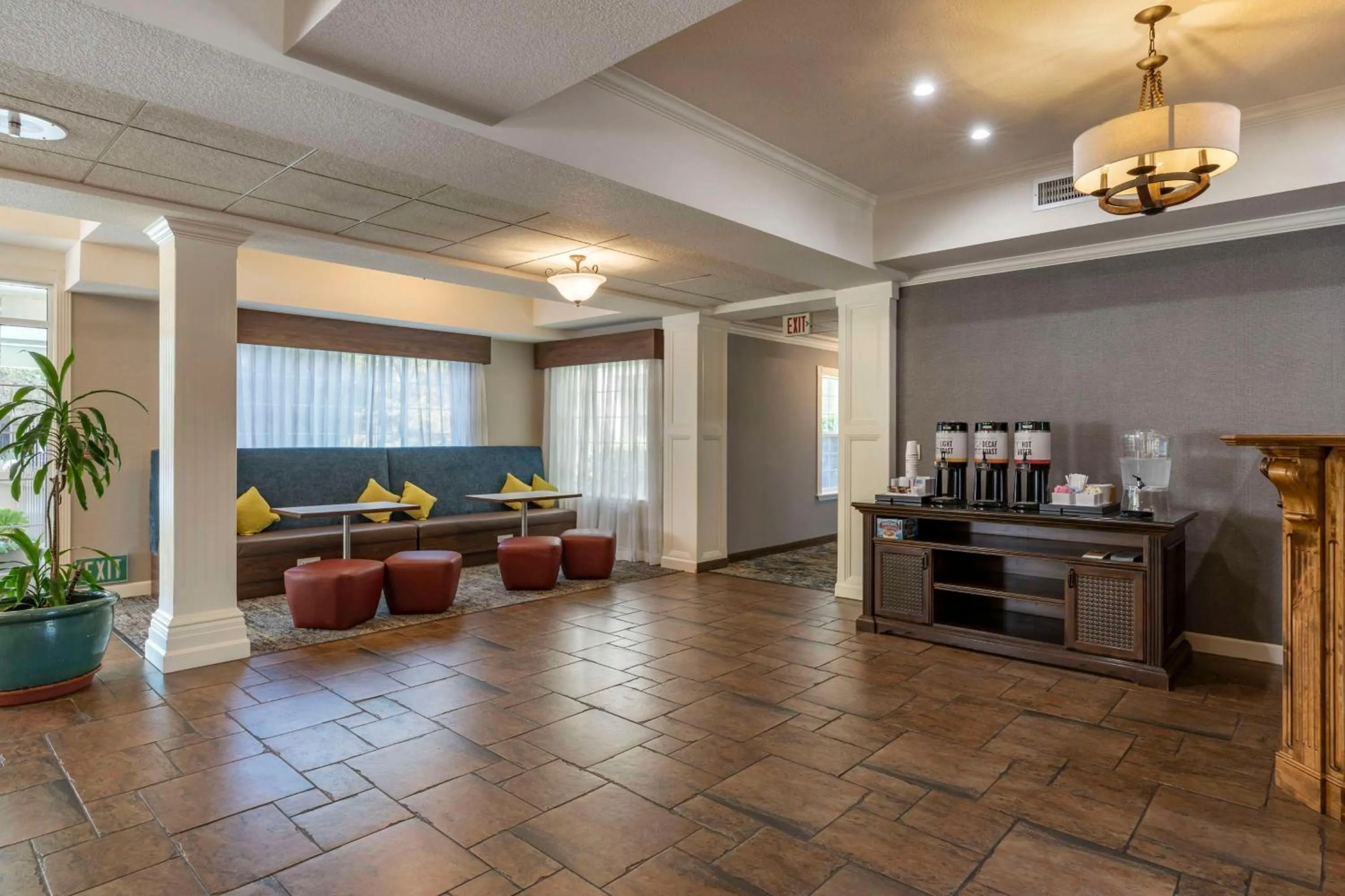Lobby or reception in Hampton Inn Ukiah