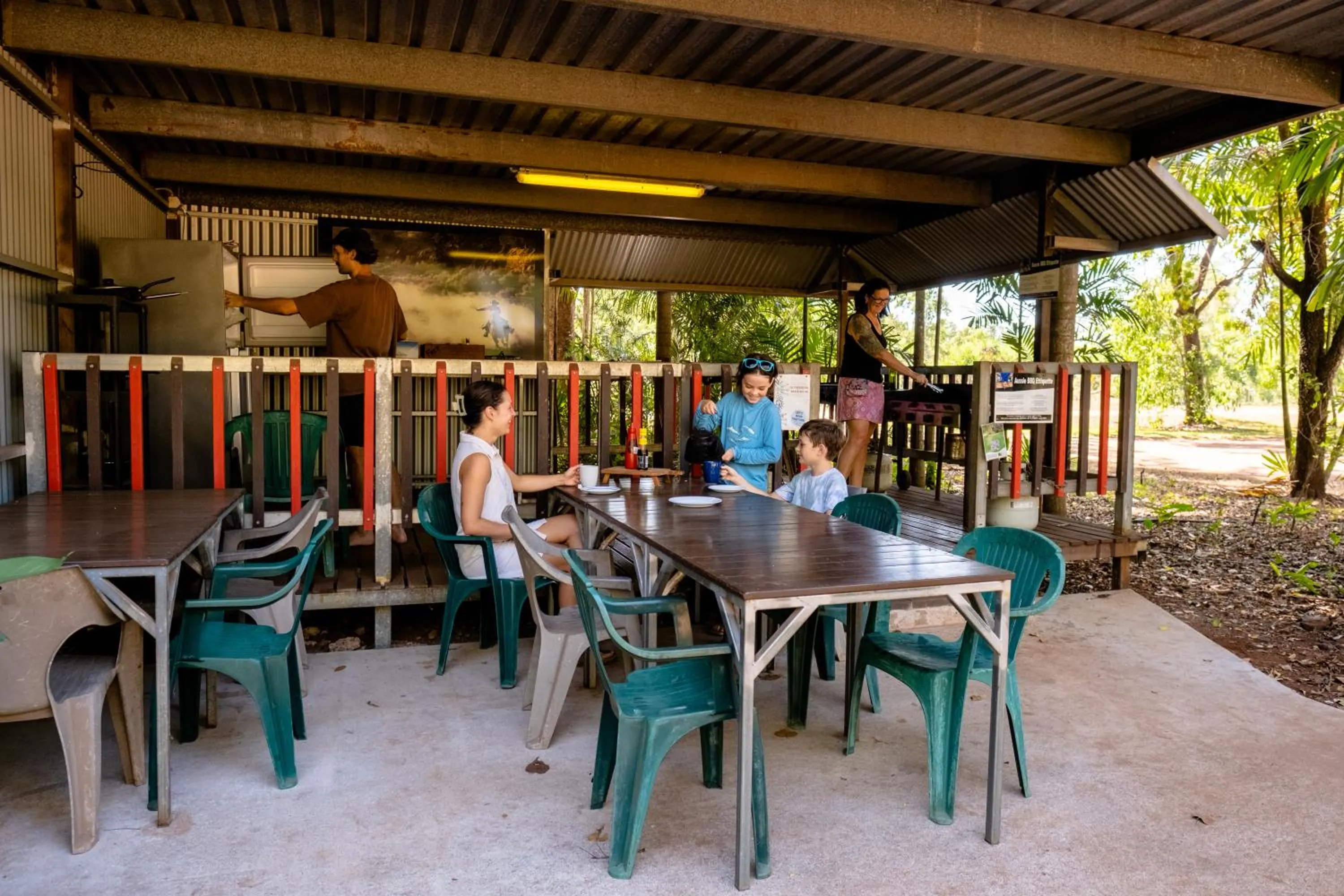 BBQ facilities in Litchfield Tourist Park