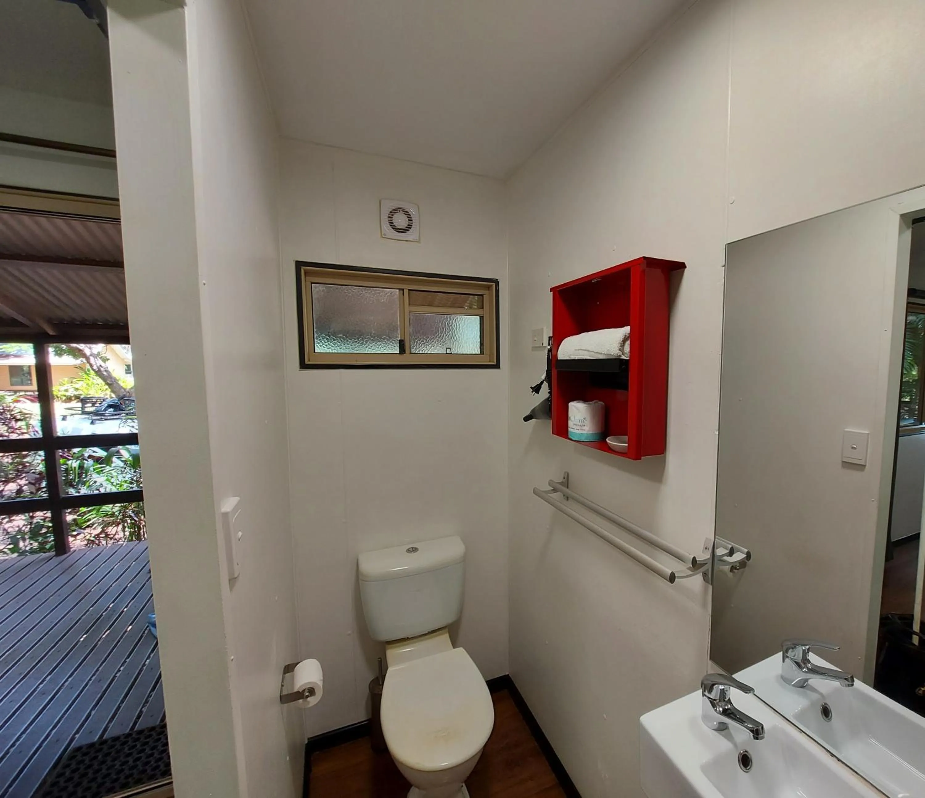 Bathroom in Litchfield Tourist Park