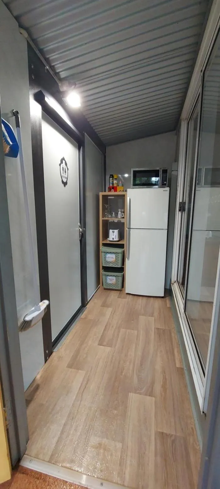 Kitchen or kitchenette in Litchfield Tourist Park