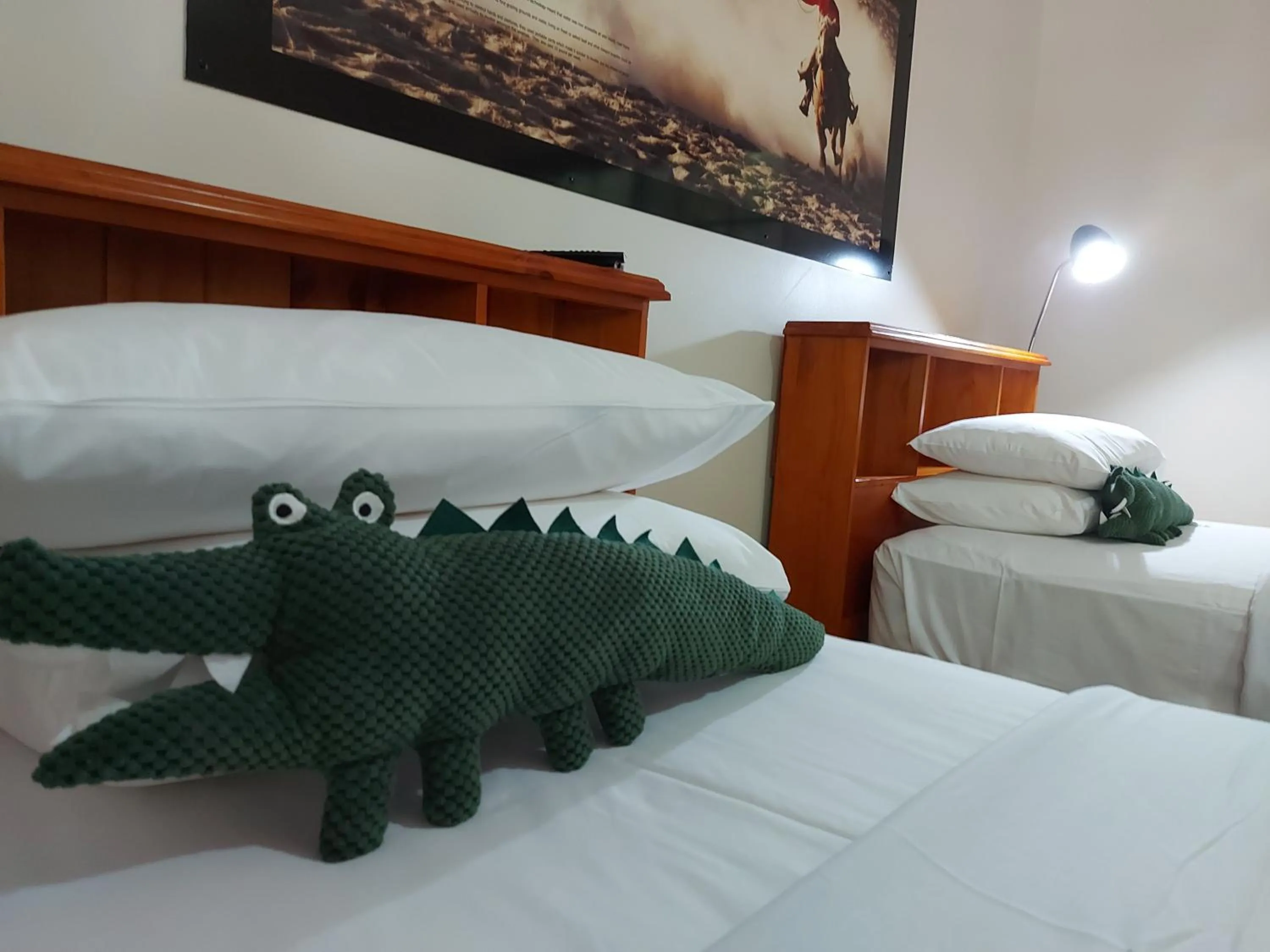 Bedroom, Bed in Litchfield Tourist Park