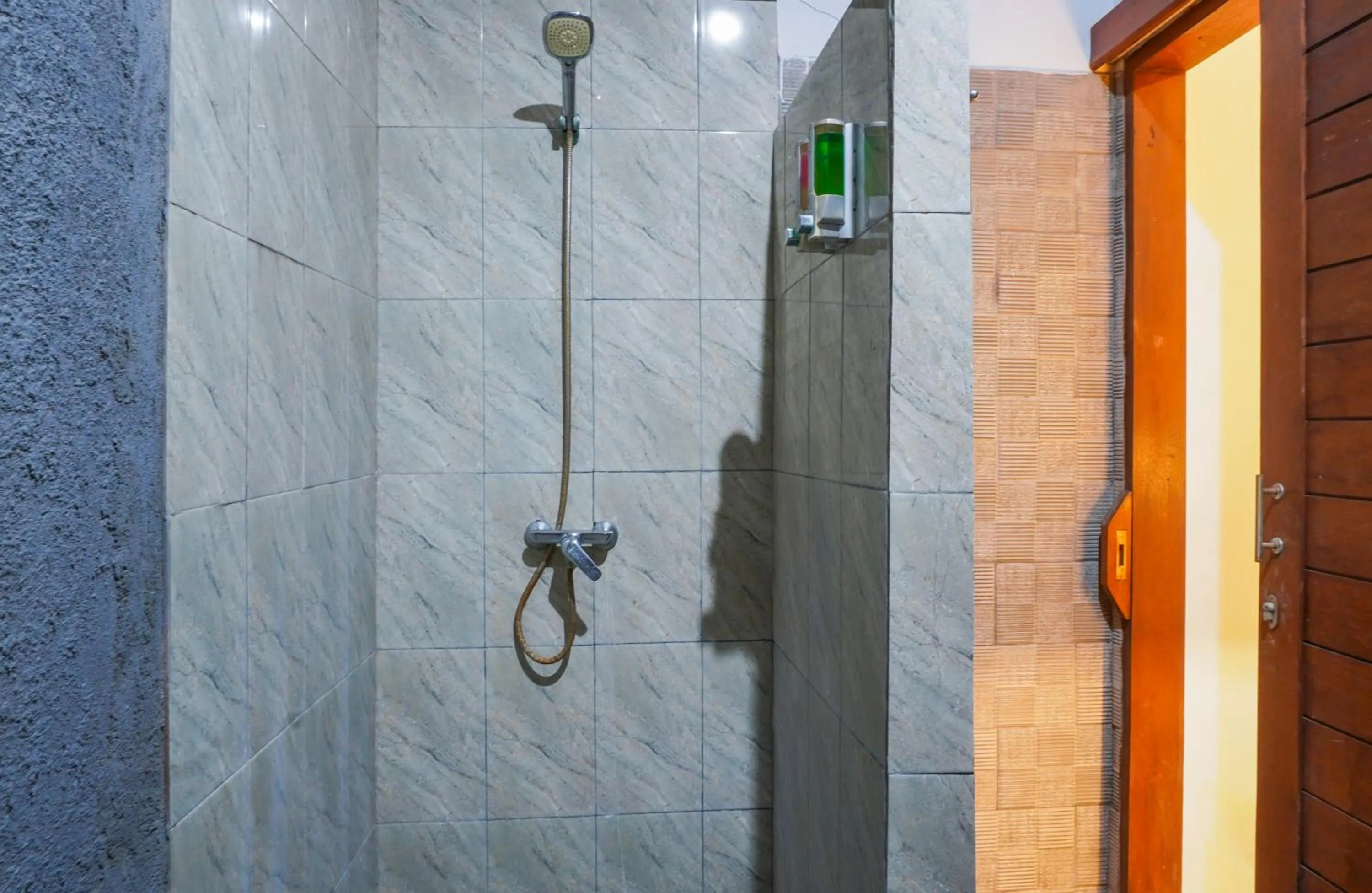 Bathroom in Pemuntalan Guesthouse