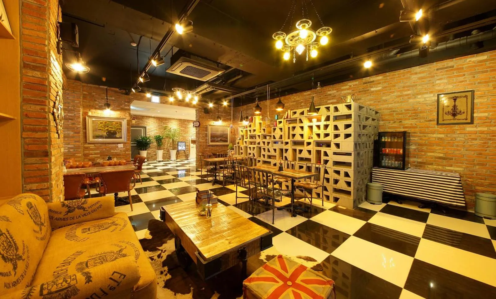 Property building in Hotel Nol