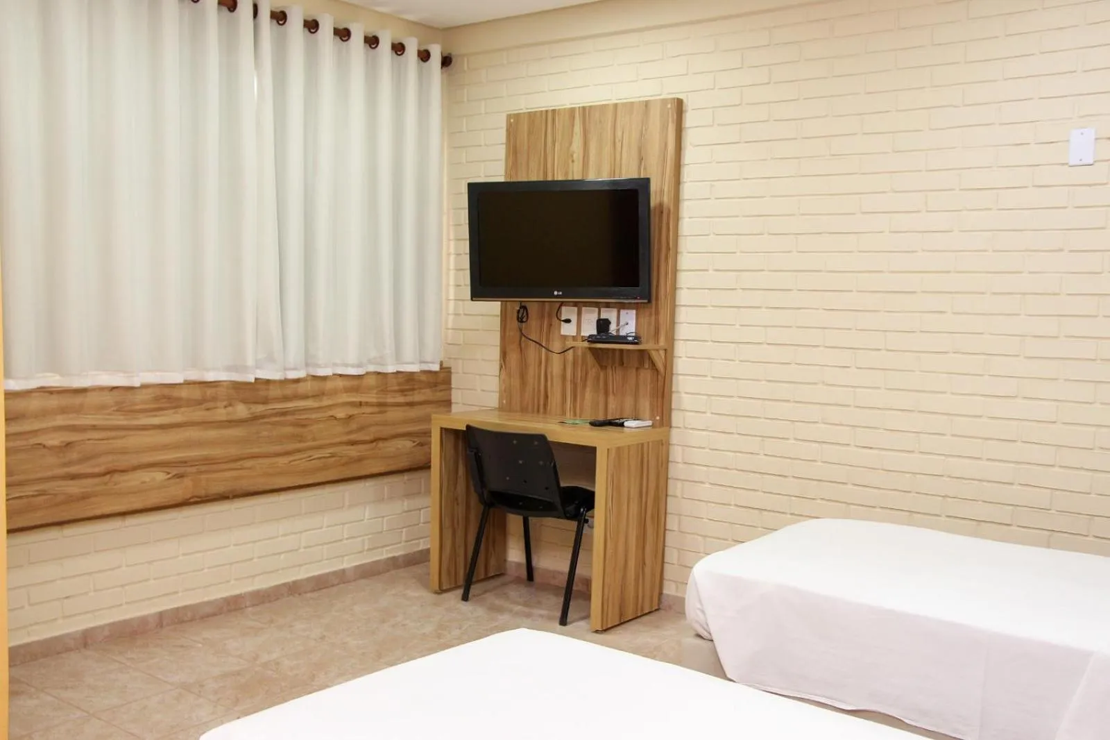 TV and multimedia, Bed in Rede Andrade Goiania Centro