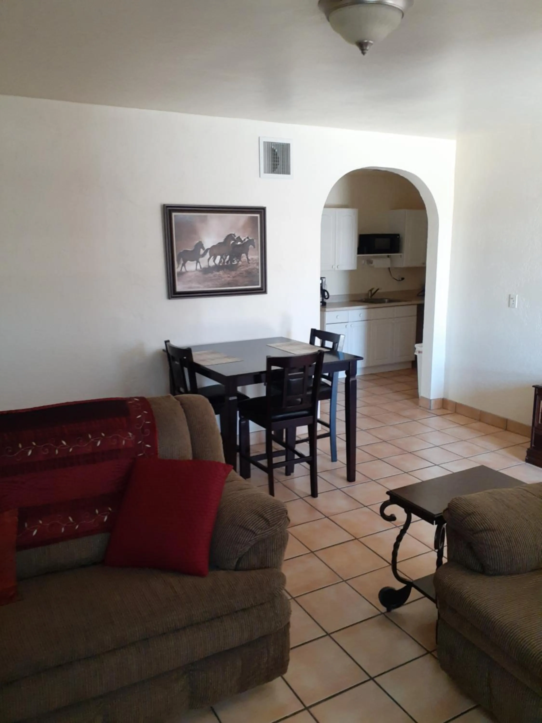 Living room in Stagecoach Suites