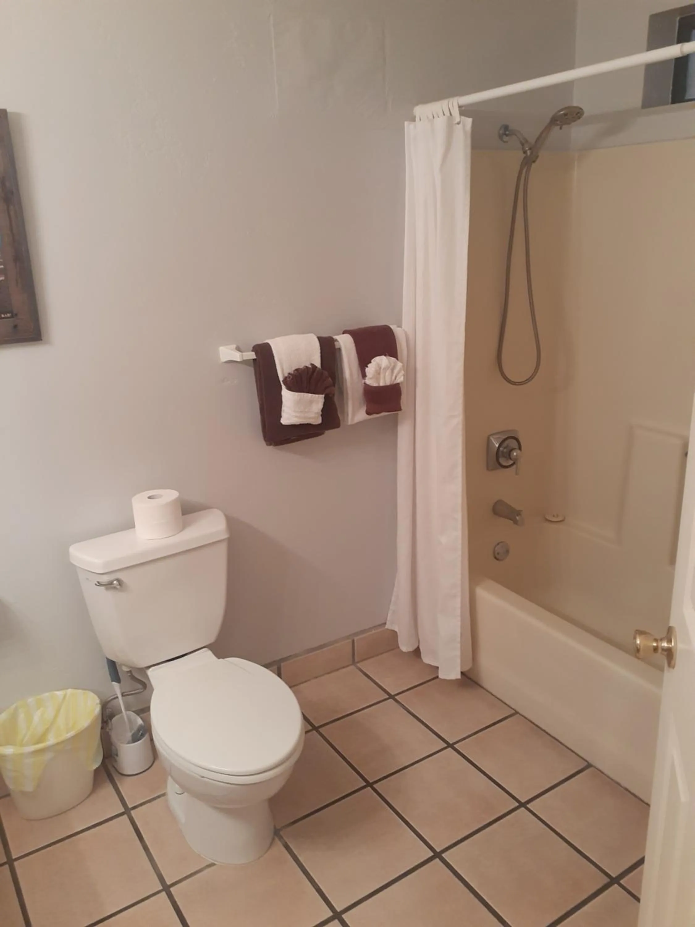 Bathroom in Stagecoach Suites