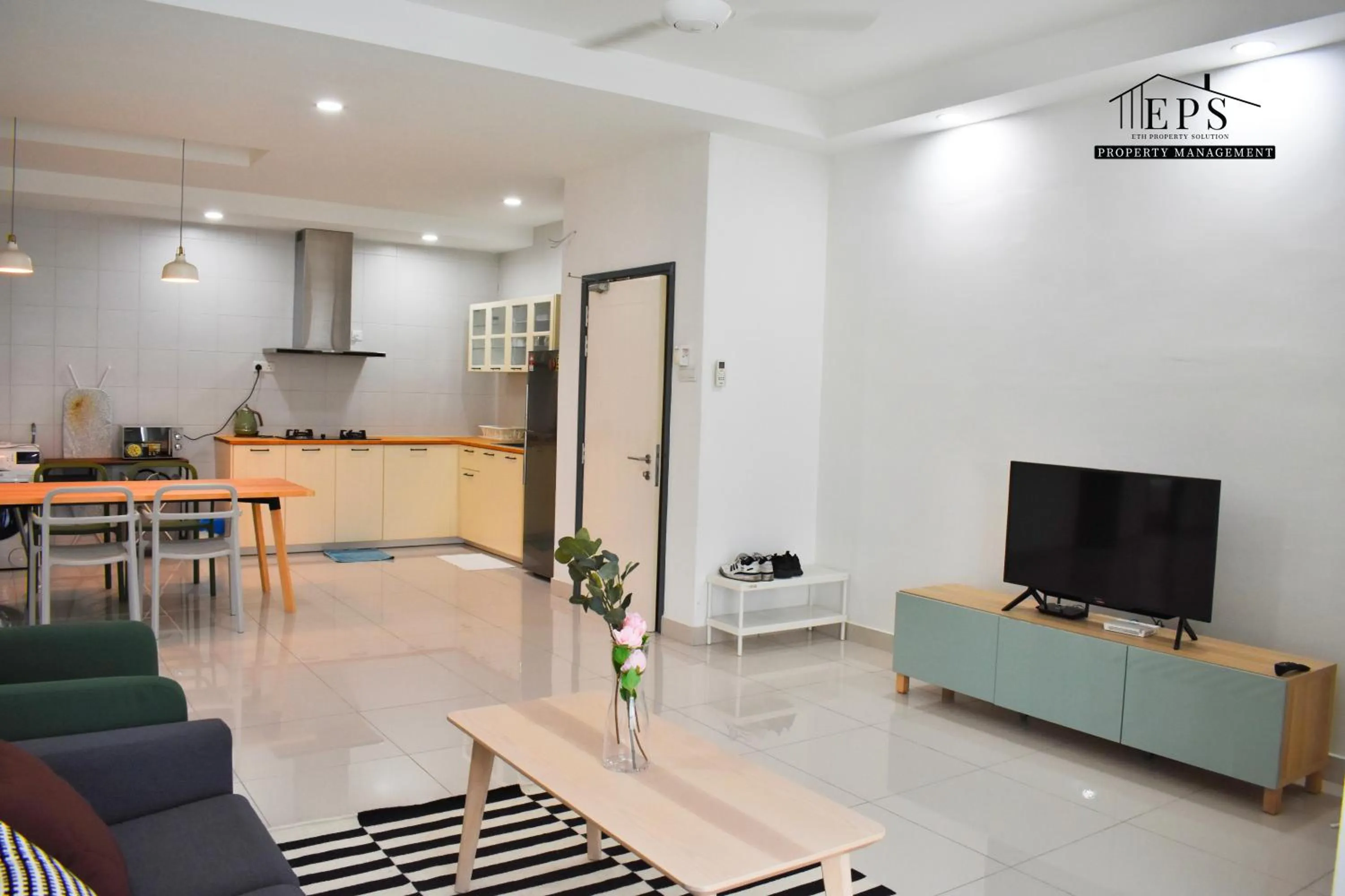 Damen Subang by Widebed