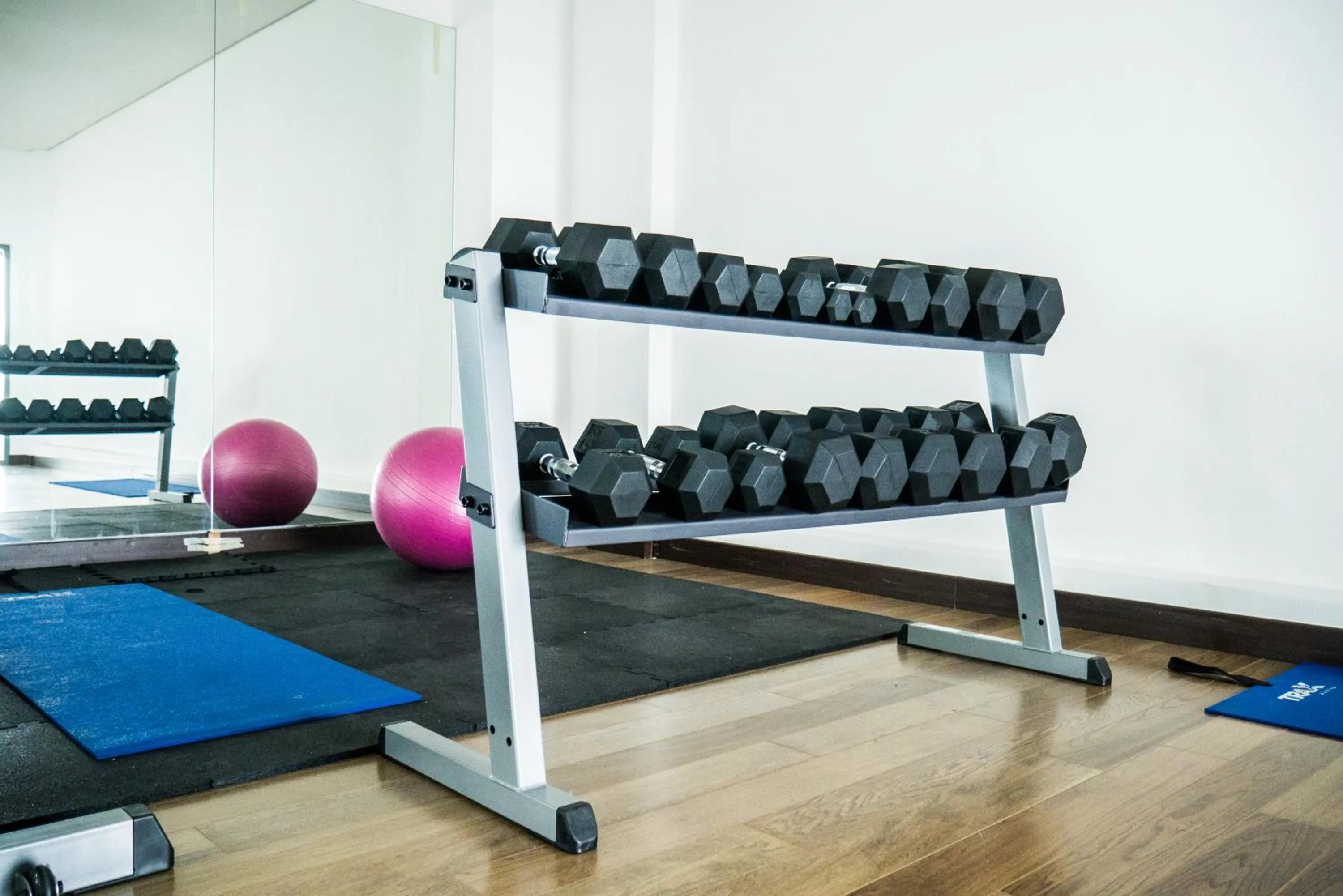 Property building in Damen Subang by Widebed