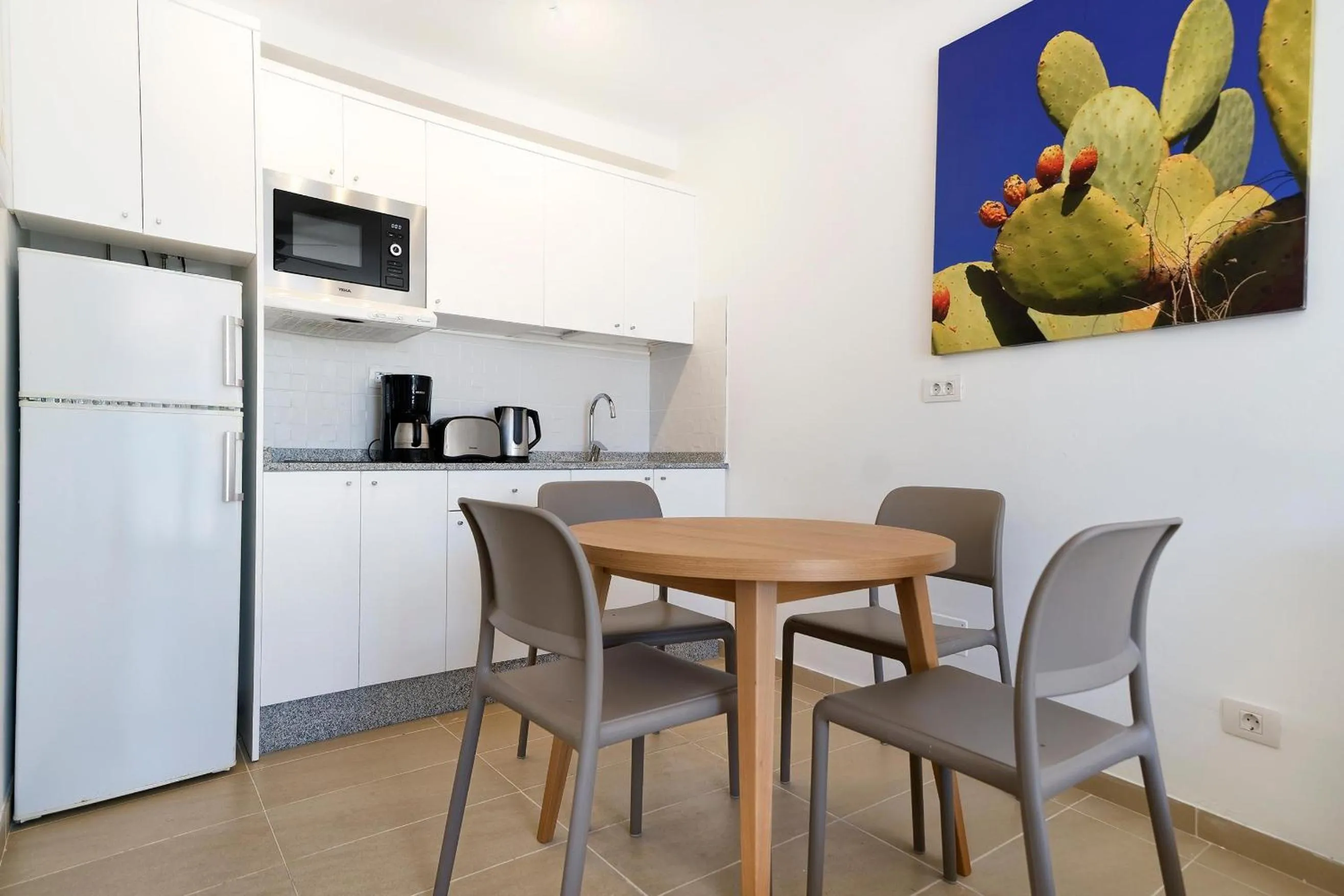 Photo of the whole room in Servatur Altamar