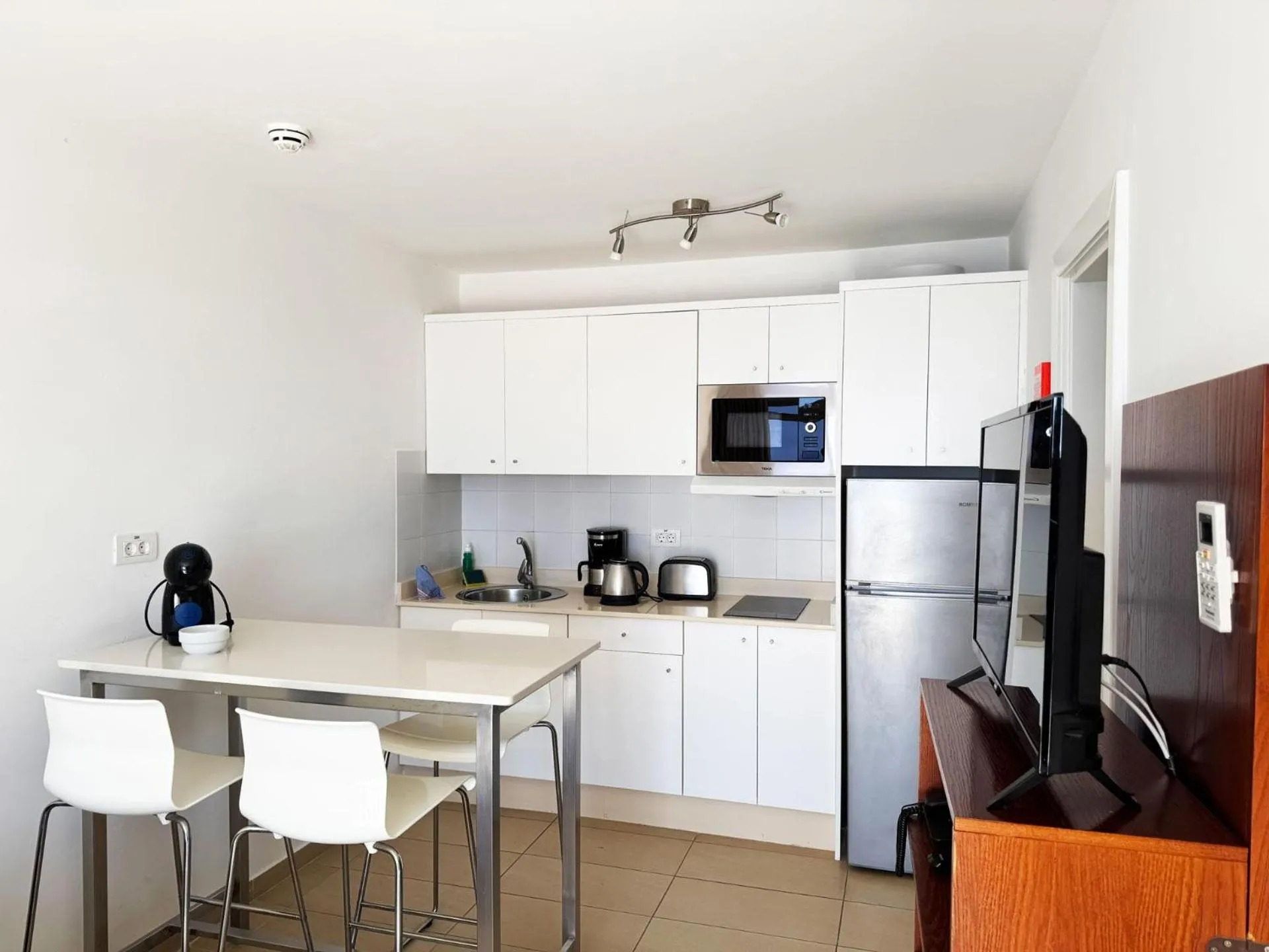 Photo of the whole room in Servatur Altamar